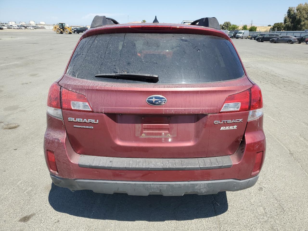 2013 Subaru Outback 2.5i Limited Burgundy vin: 4S4BRBKC4D3324215