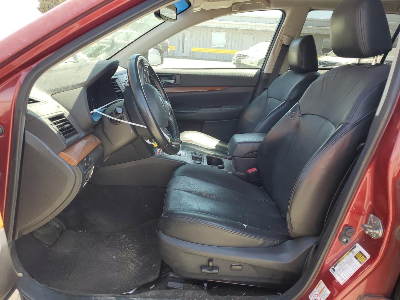 2013 Subaru Outback 2.5i Limited Burgundy vin: 4S4BRBKC4D3324215