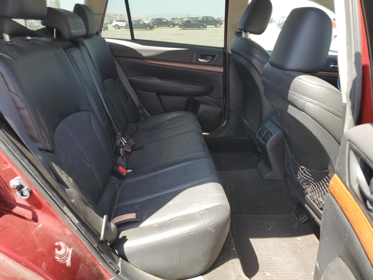 2013 Subaru Outback 2.5i Limited Burgundy vin: 4S4BRBKC4D3324215