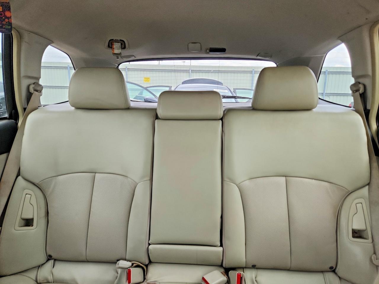 2014 Subaru Outback 2.5i Limited Зеленый vin: 4S4BRBKC4E3310025