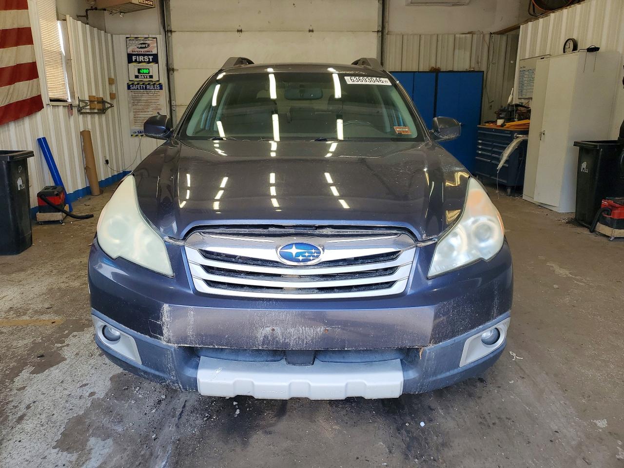2010 Subaru Outback 2.5i Limited Charcoal vin: 4S4BRBKC5A3358238