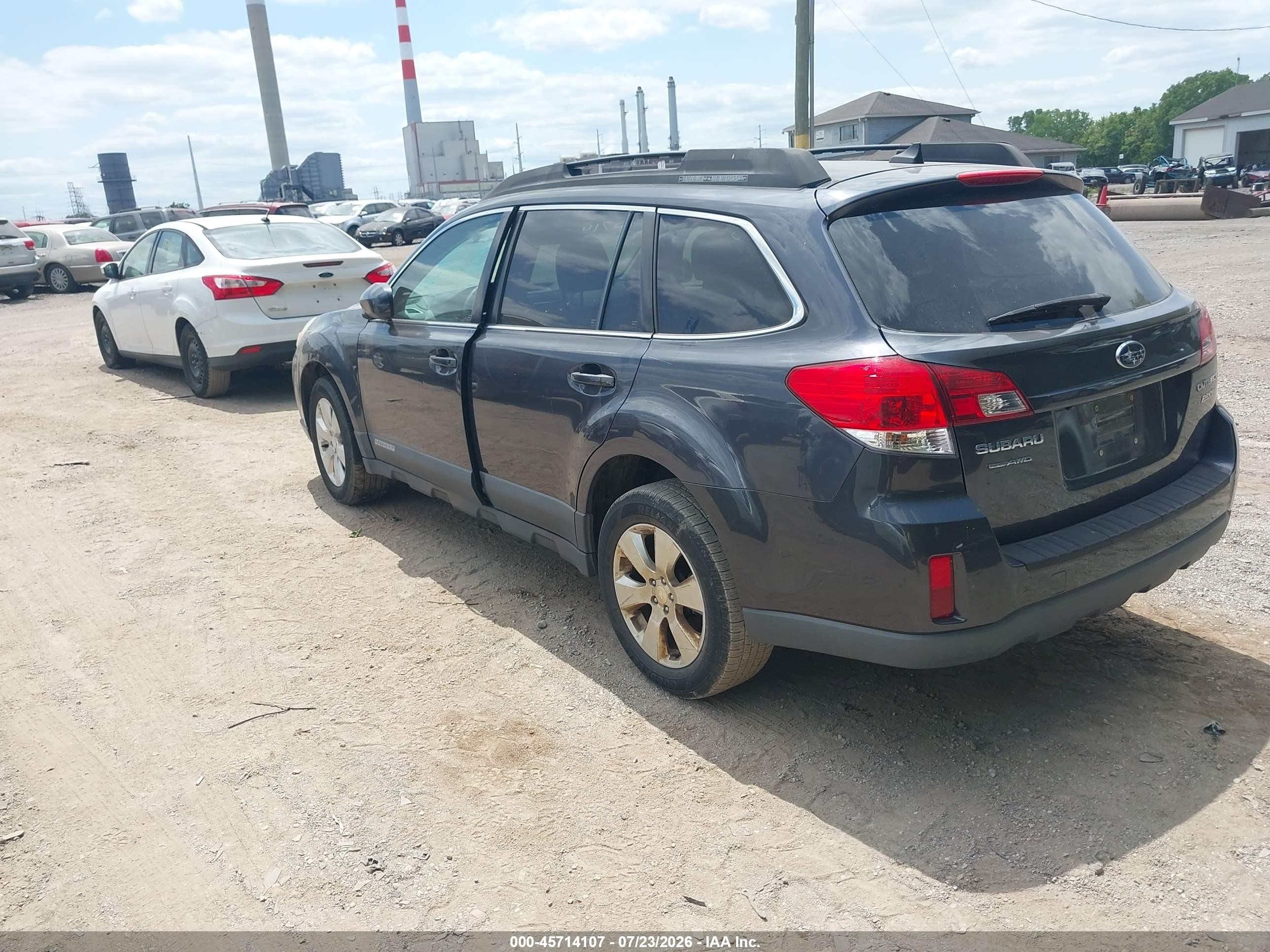 2011 Subaru Outback 2.5i Limited Gray vin: 4S4BRBKC5B3332014