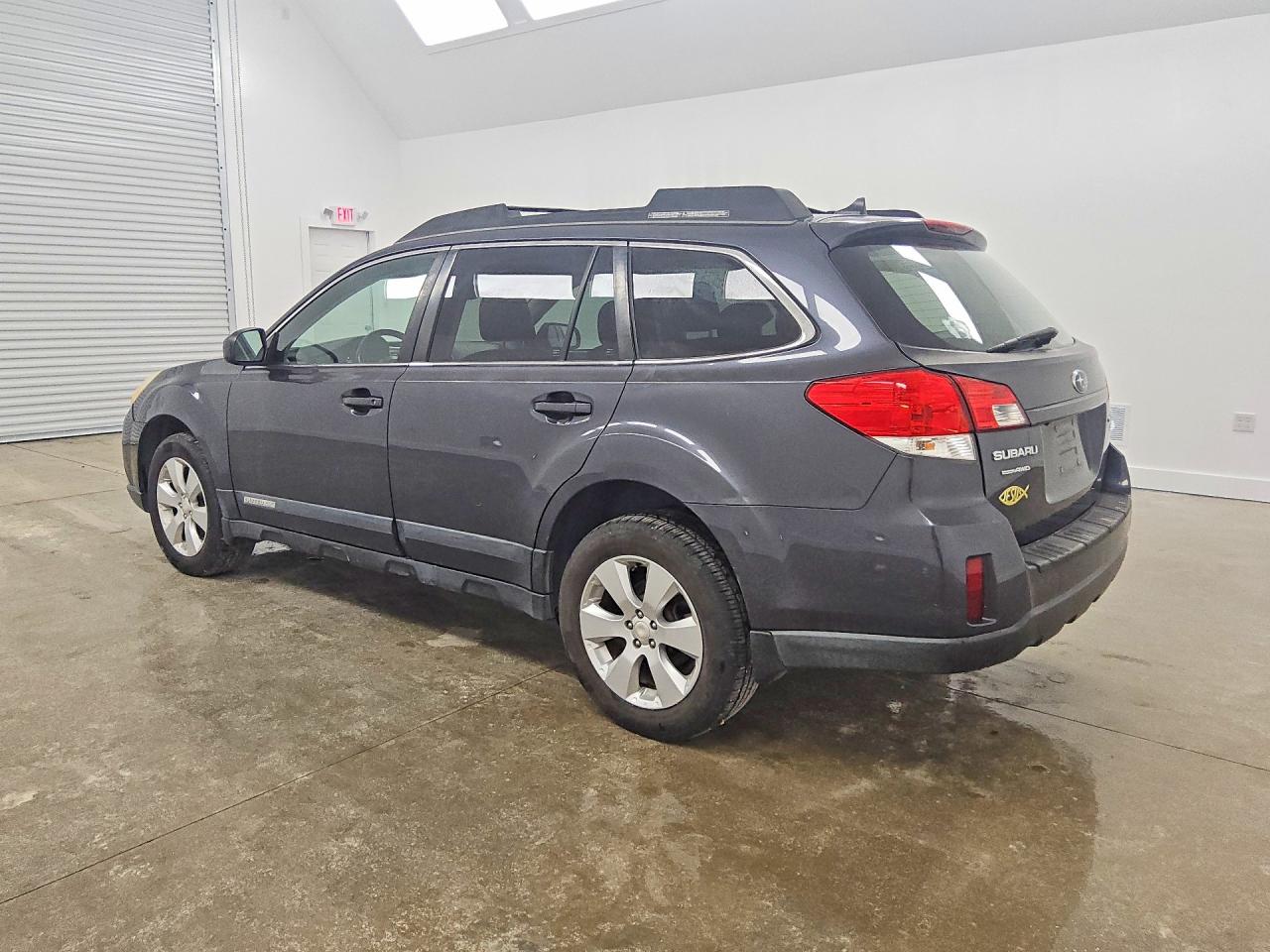 2011 Subaru Outback 2.5i Limited Gray vin: 4S4BRBKC5B3413501