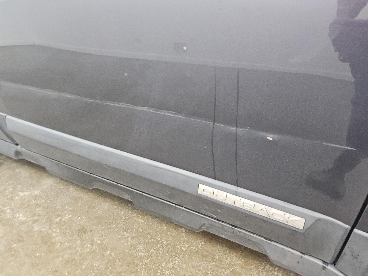 2011 Subaru Outback 2.5i Limited Gray vin: 4S4BRBKC5B3413501 Damage: Right Front Door, Dent(S) W/ Paint Dmg, > 12 Inches