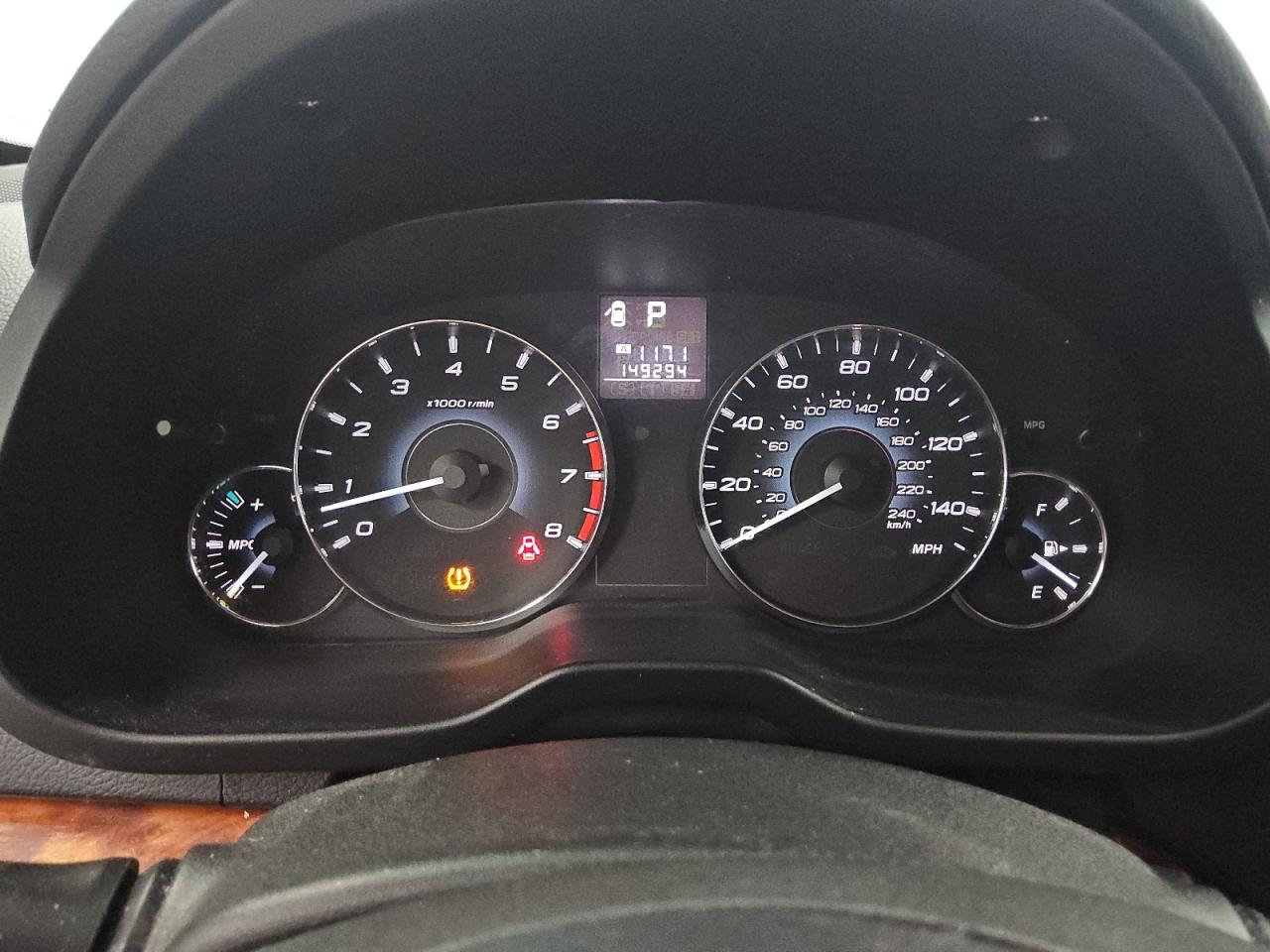 2011 Subaru Outback 2.5i Limited Gray vin: 4S4BRBKC5B3413501 Damage: Warning - Tire Pressure, On, Unacceptable