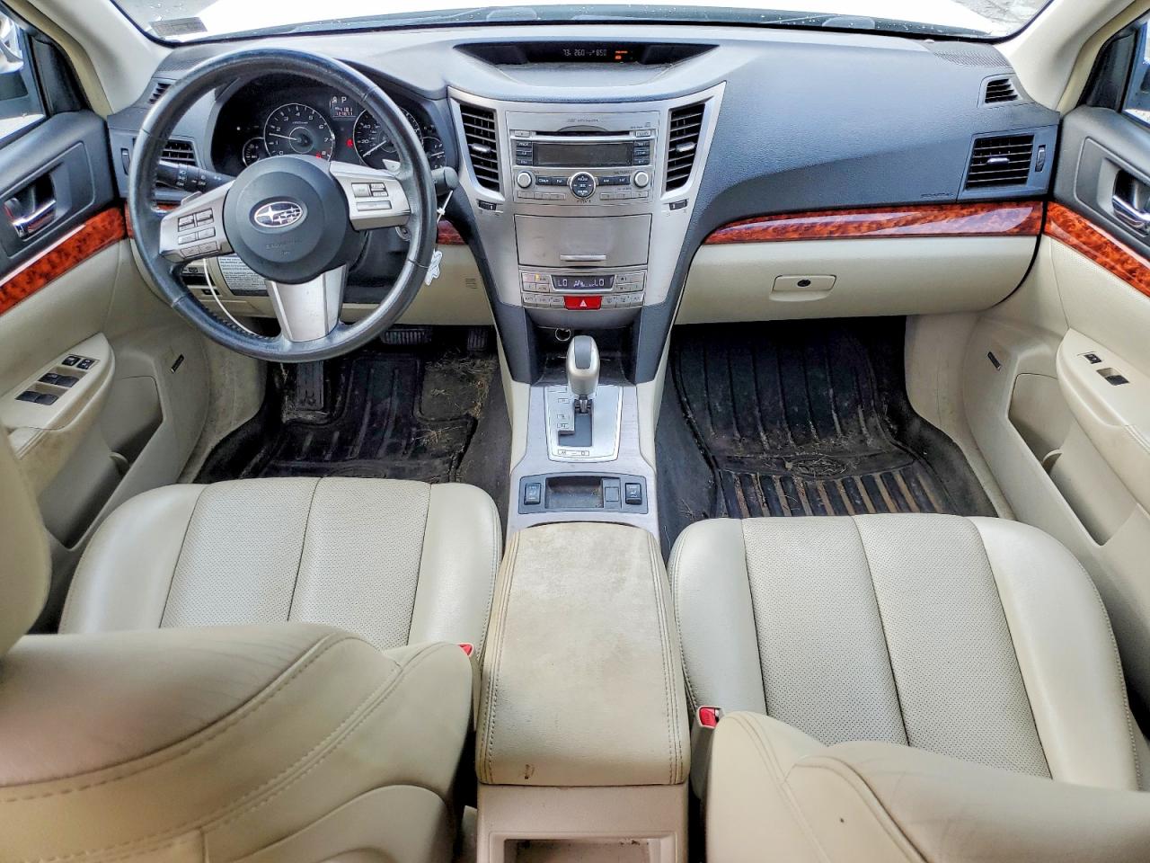 2011 Subaru Outback 2.5i Limited White vin: 4S4BRBKC5B3442450