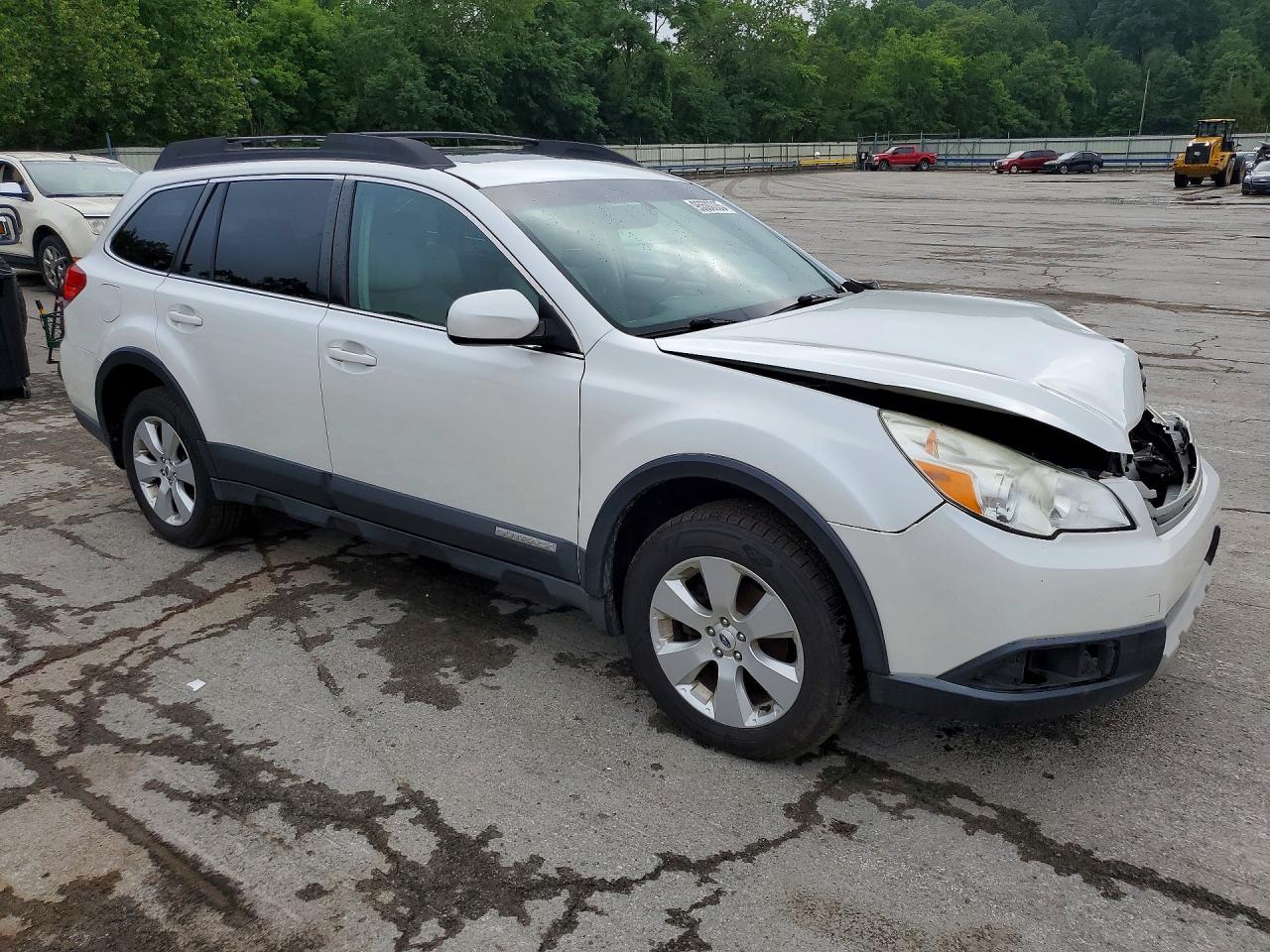 2011 Subaru Outback 2.5i Limited White vin: 4S4BRBKC5B3442450