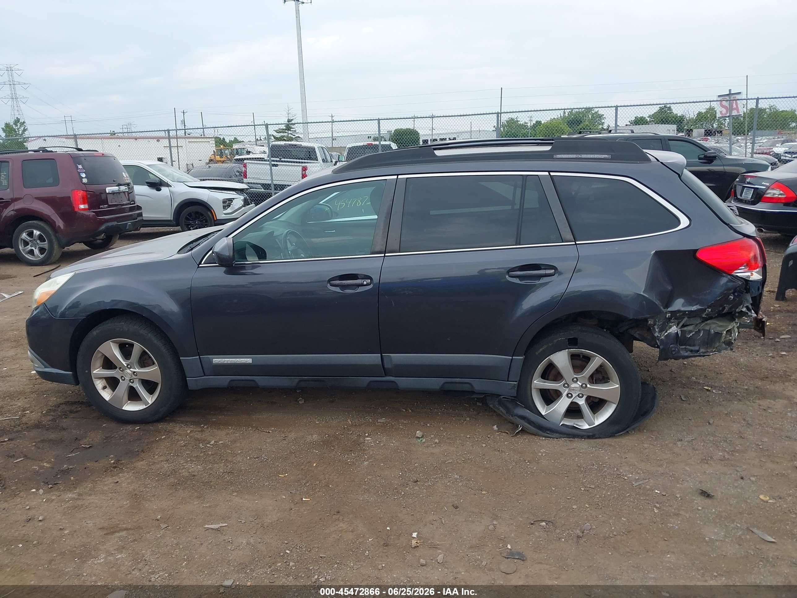 2012 Subaru Outback 2.5i Limited Gray vin: 4S4BRBKC5C3207368