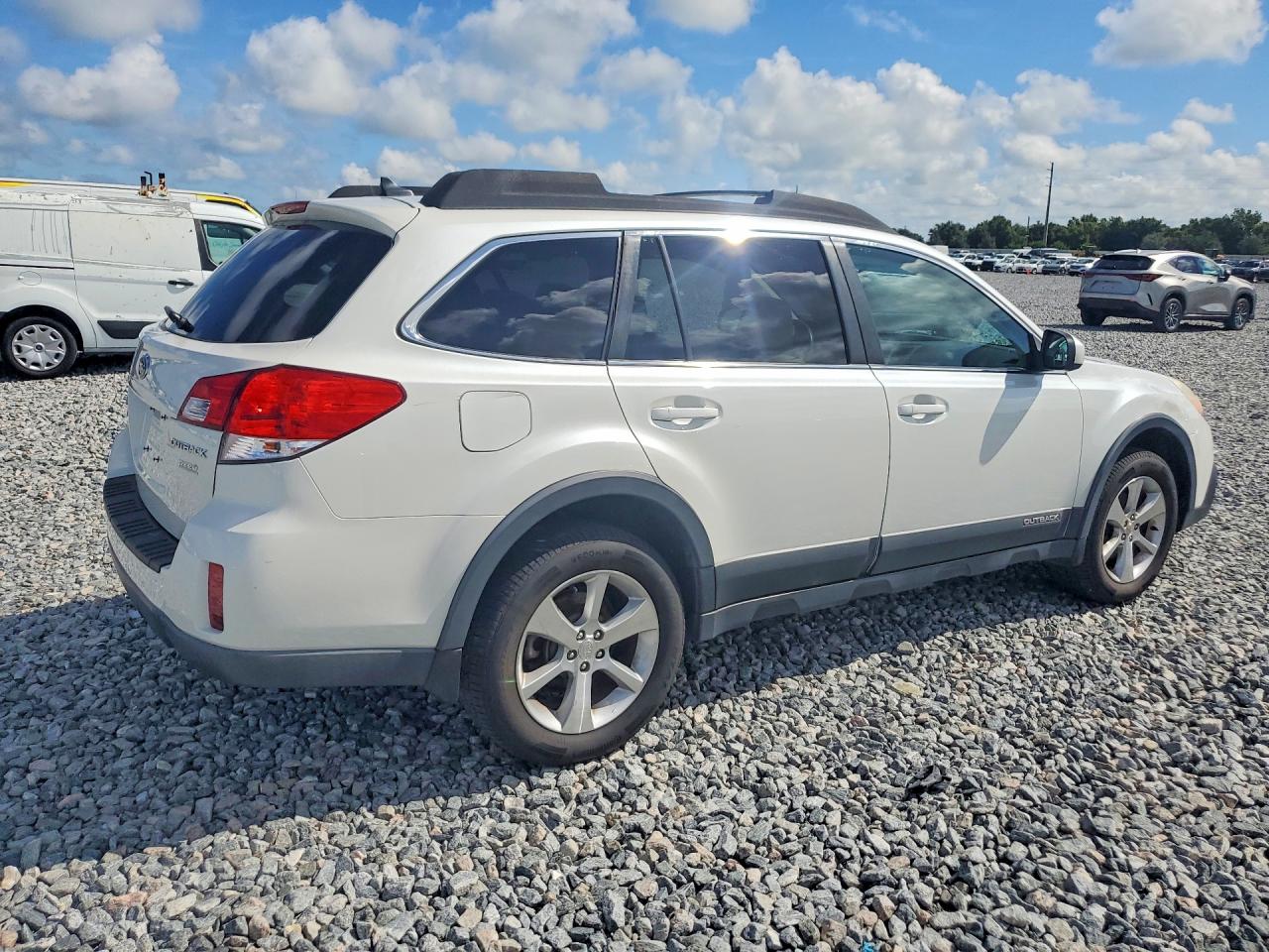 2013 Subaru Outback 2.5i Limited White vin: 4S4BRBKC5D3238900