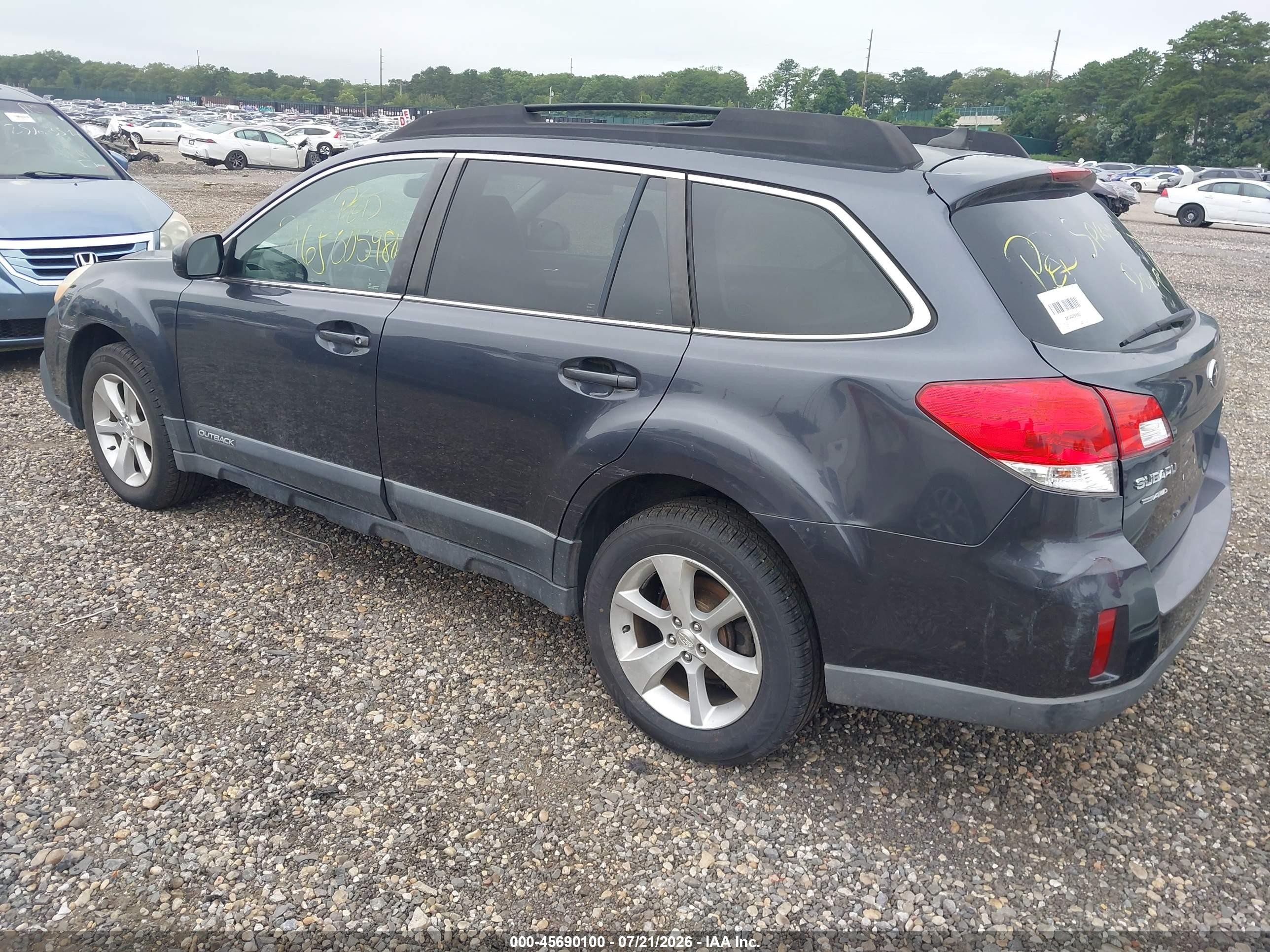 2013 Subaru Outback 2.5i Limited Черный vin: 4S4BRBKC5D3239884