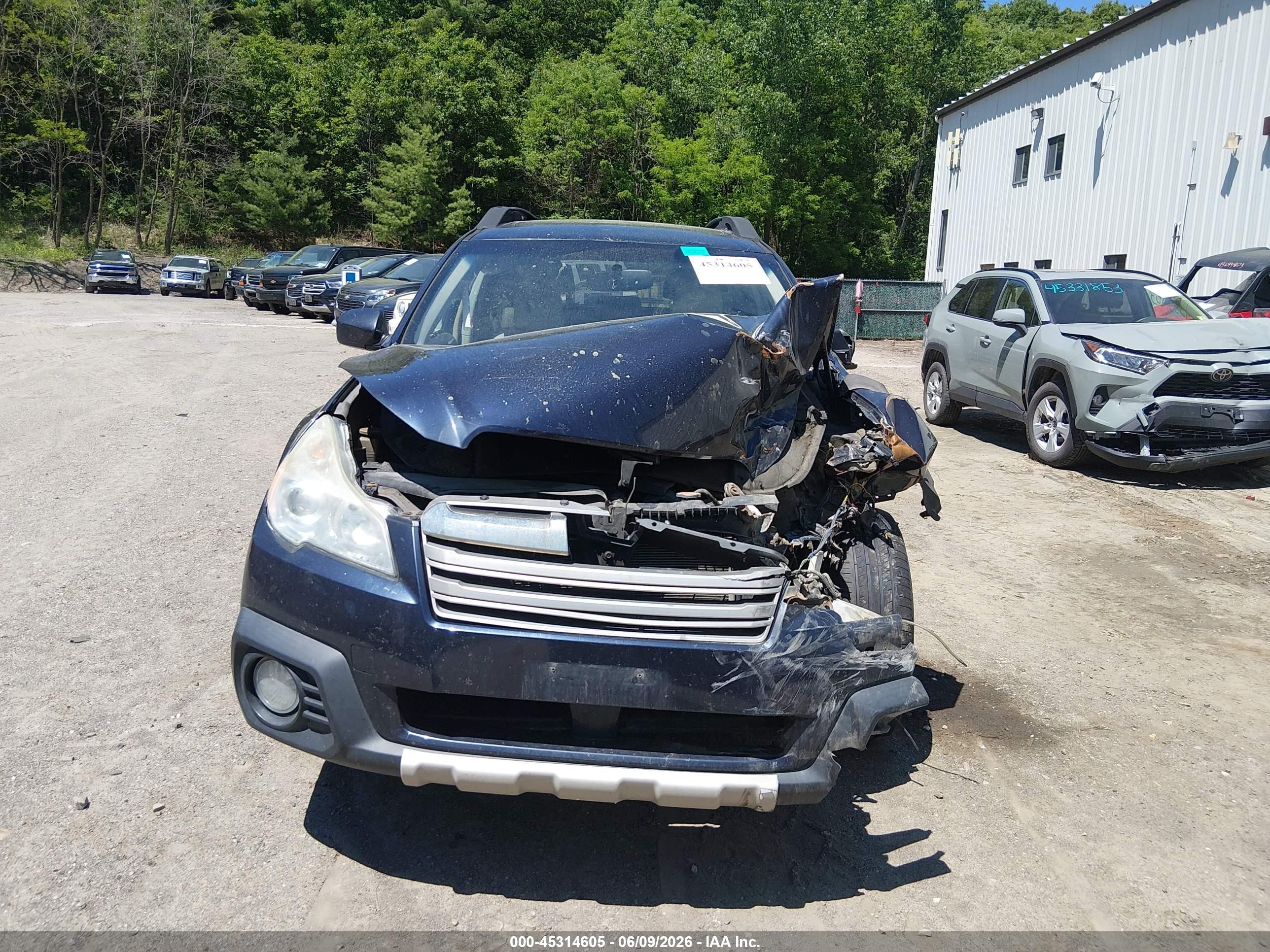 2013 Subaru Outback 2.5i Limited Dark Blue vin: 4S4BRBKC5D3318813