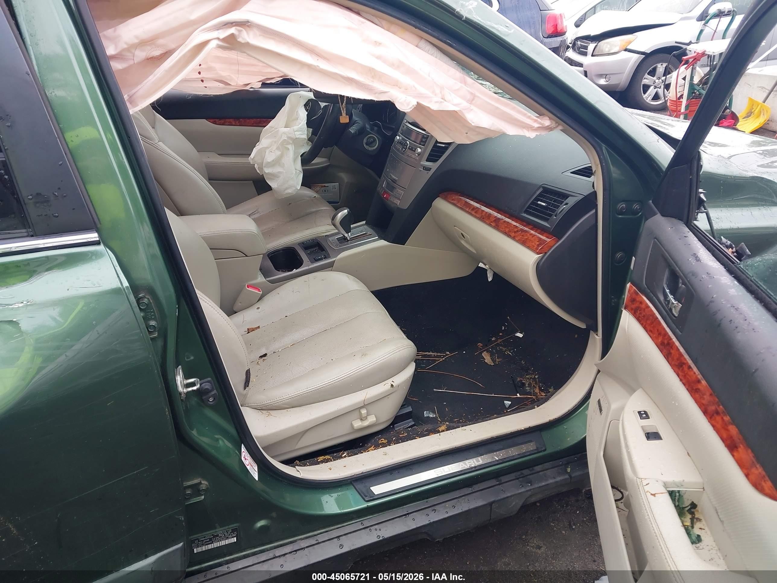 2010 Subaru Outback 2.5i Limited Green vin: 4S4BRBKC6A3313986