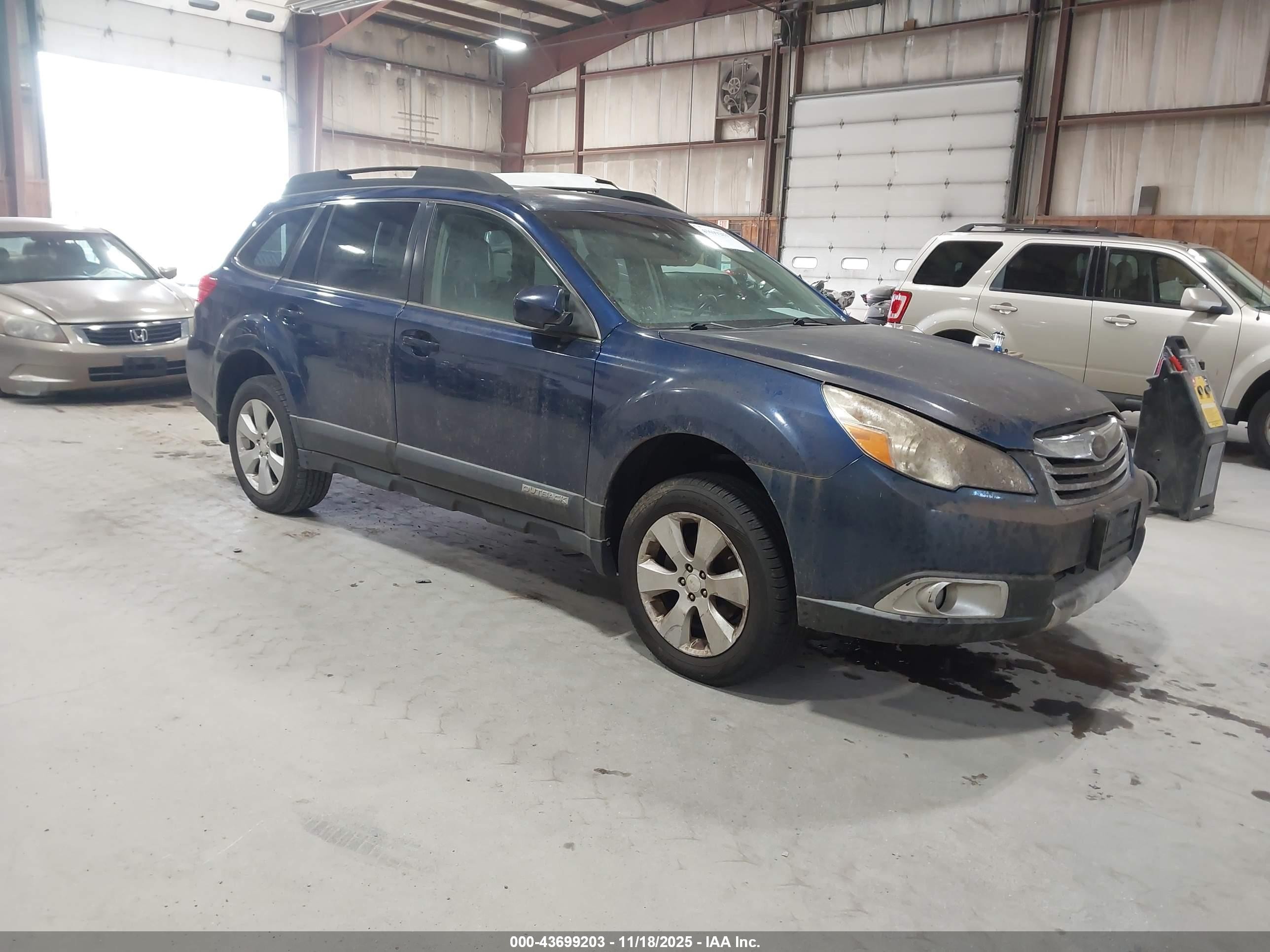 2011 Subaru Outback 2.5i Limited Blue vin: 4S4BRBKC6B3352854