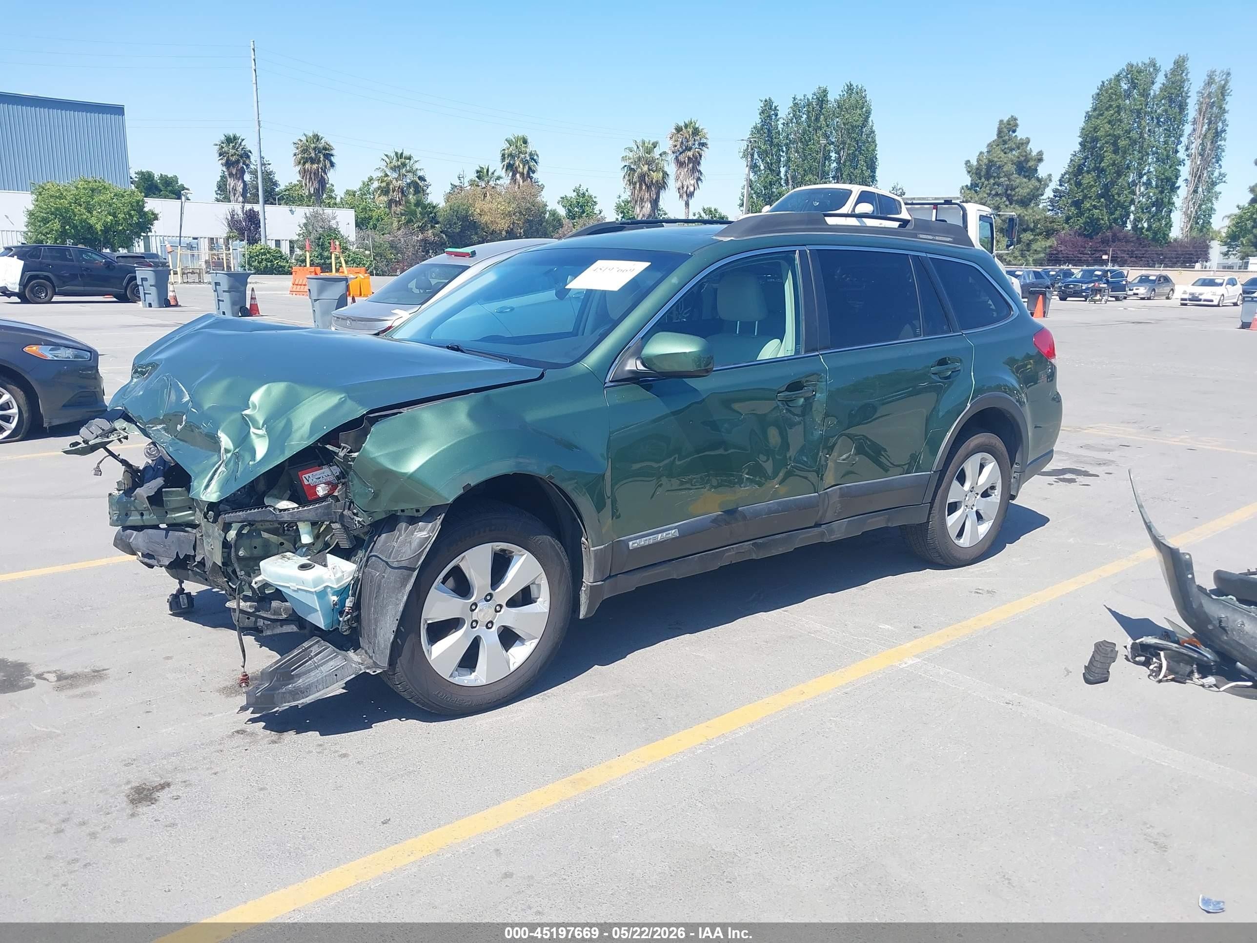 2011 Subaru Outback 2.5i Limited Green vin: 4S4BRBKC6B3406458