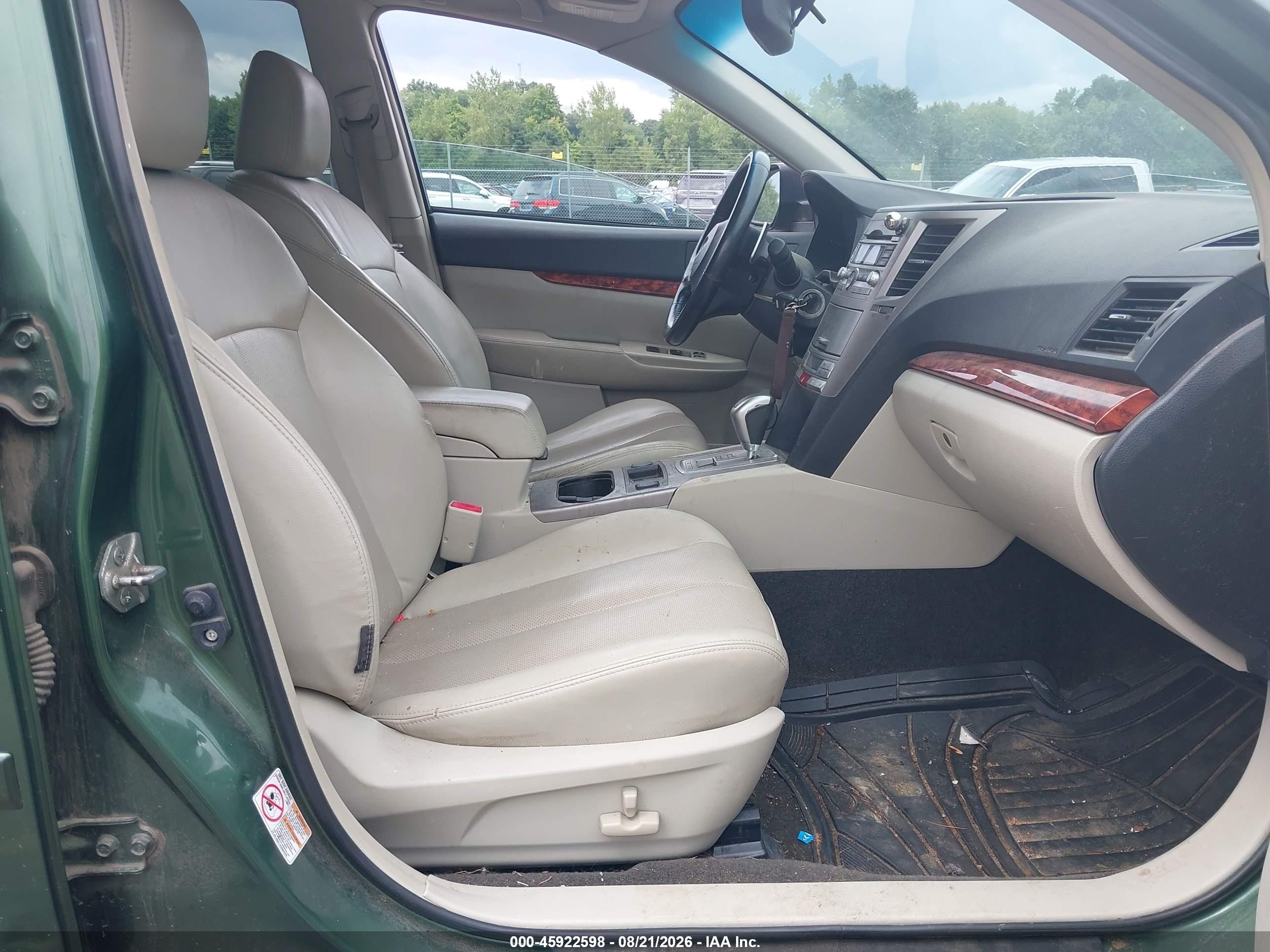 2011 Subaru Outback 2.5i Limited Green vin: 4S4BRBKC6B3444787