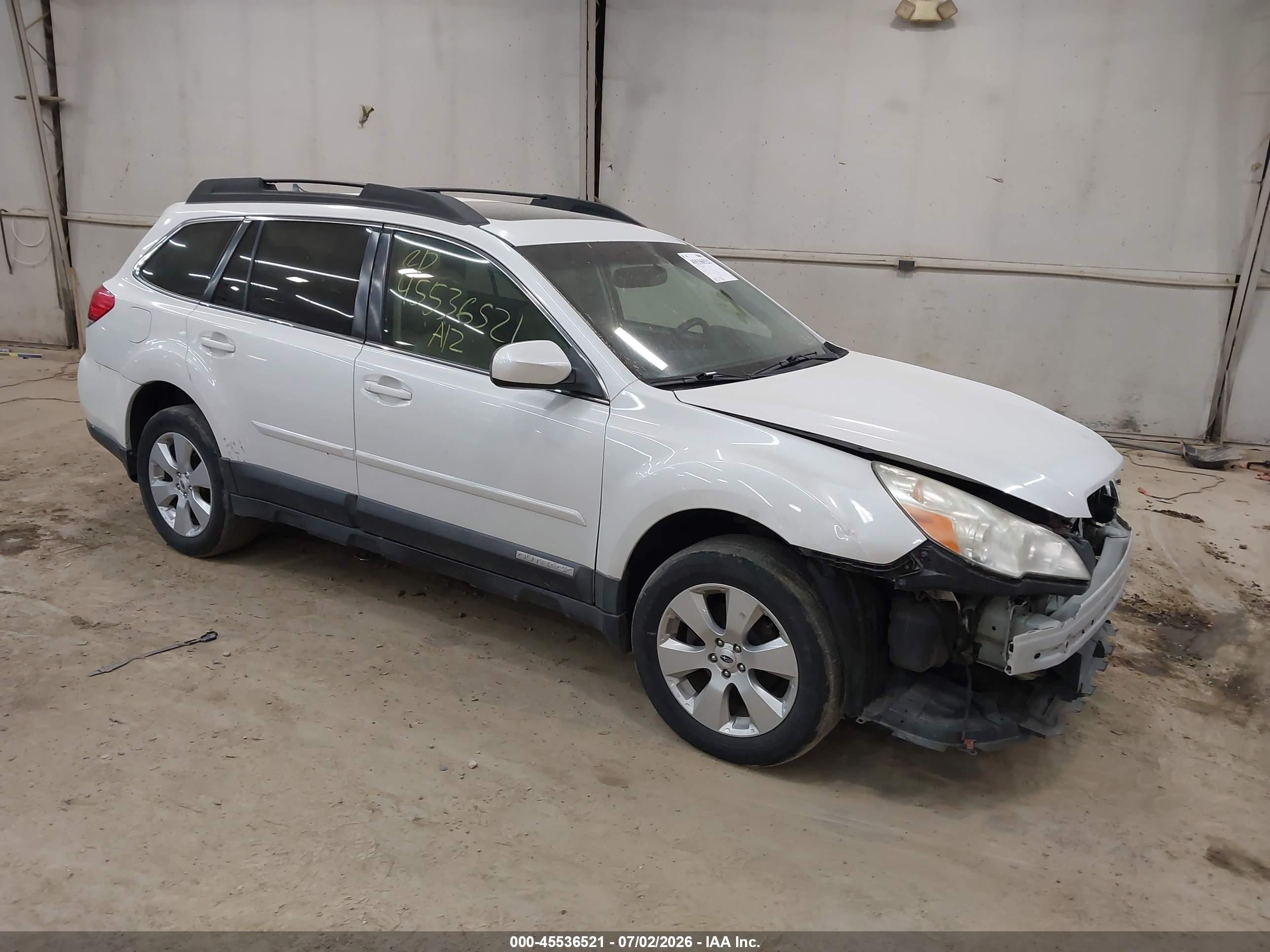 2012 Subaru Outback 2.5i Limited White vin: 4S4BRBKC6C3238502