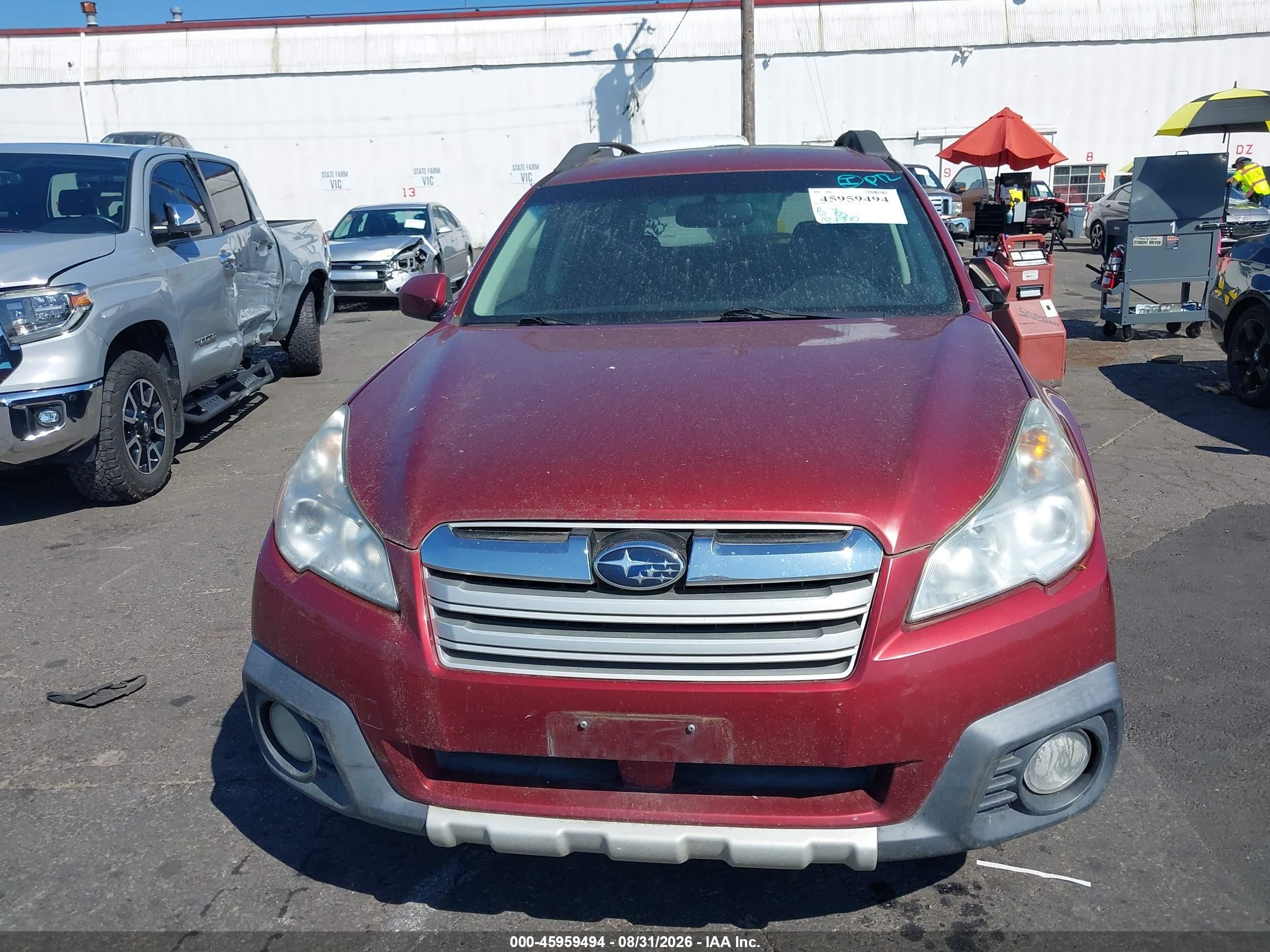 2013 Subaru Outback 2.5i Limited Red vin: 4S4BRBKC6D3225122