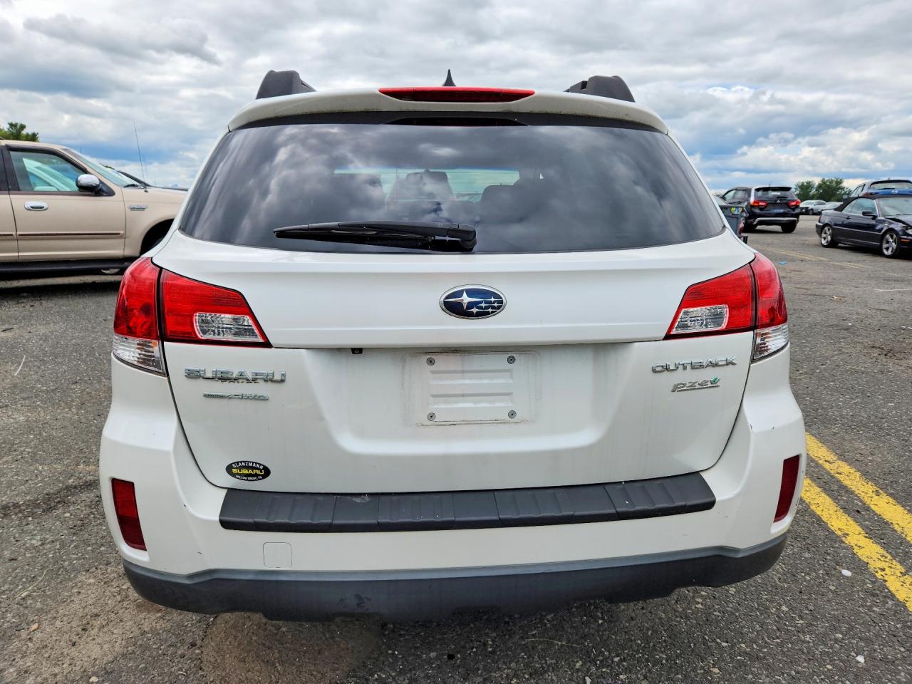 2013 Subaru Outback 2.5i Limited Белый vin: 4S4BRBKC6D3321266