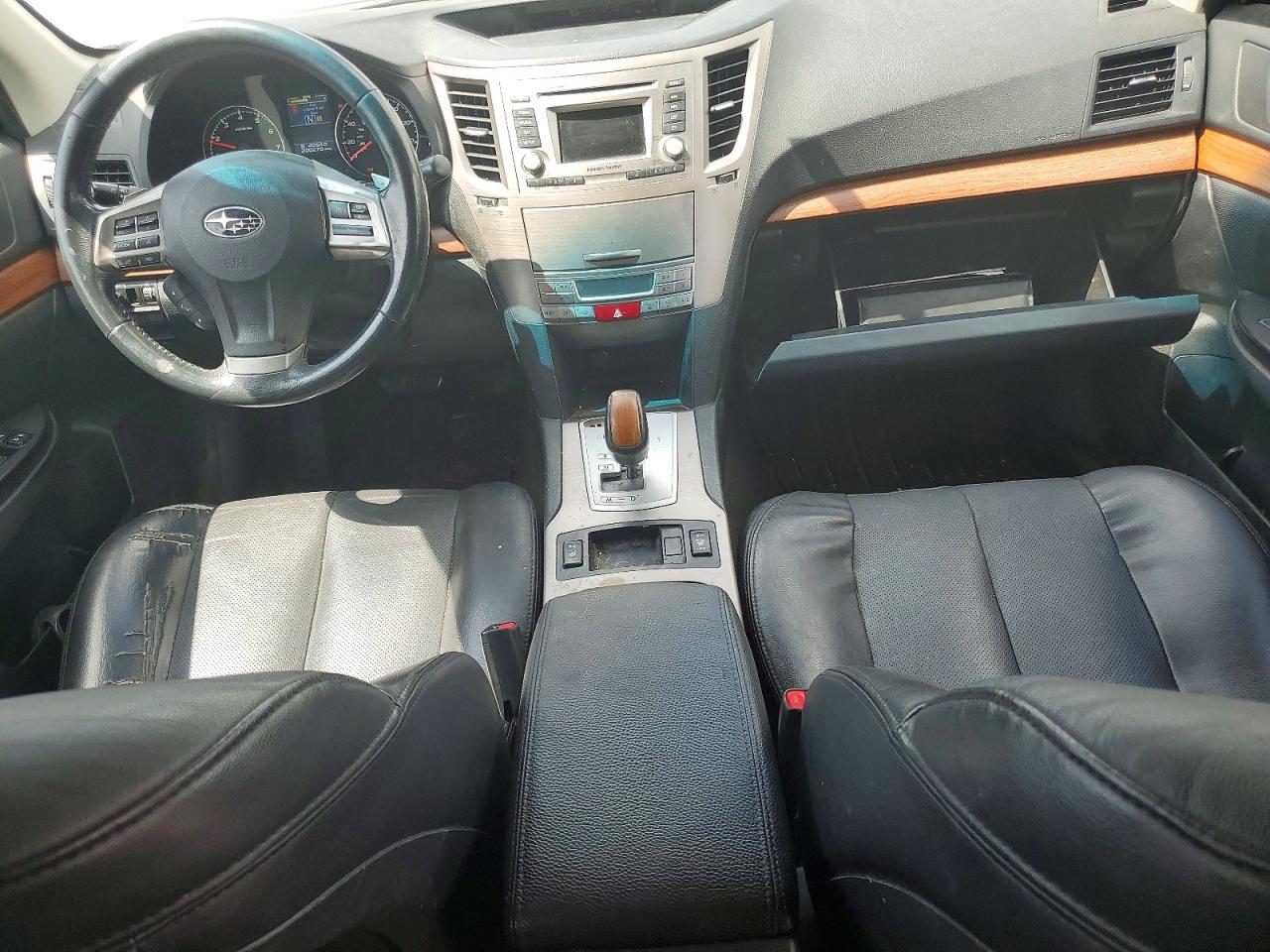 2014 Subaru Outback 2.5i Limited Blue vin: 4S4BRBKC6E3240558