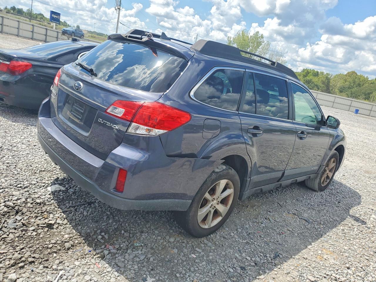 2014 Subaru Outback 2.5i Limited Blue vin: 4S4BRBKC6E3240558
