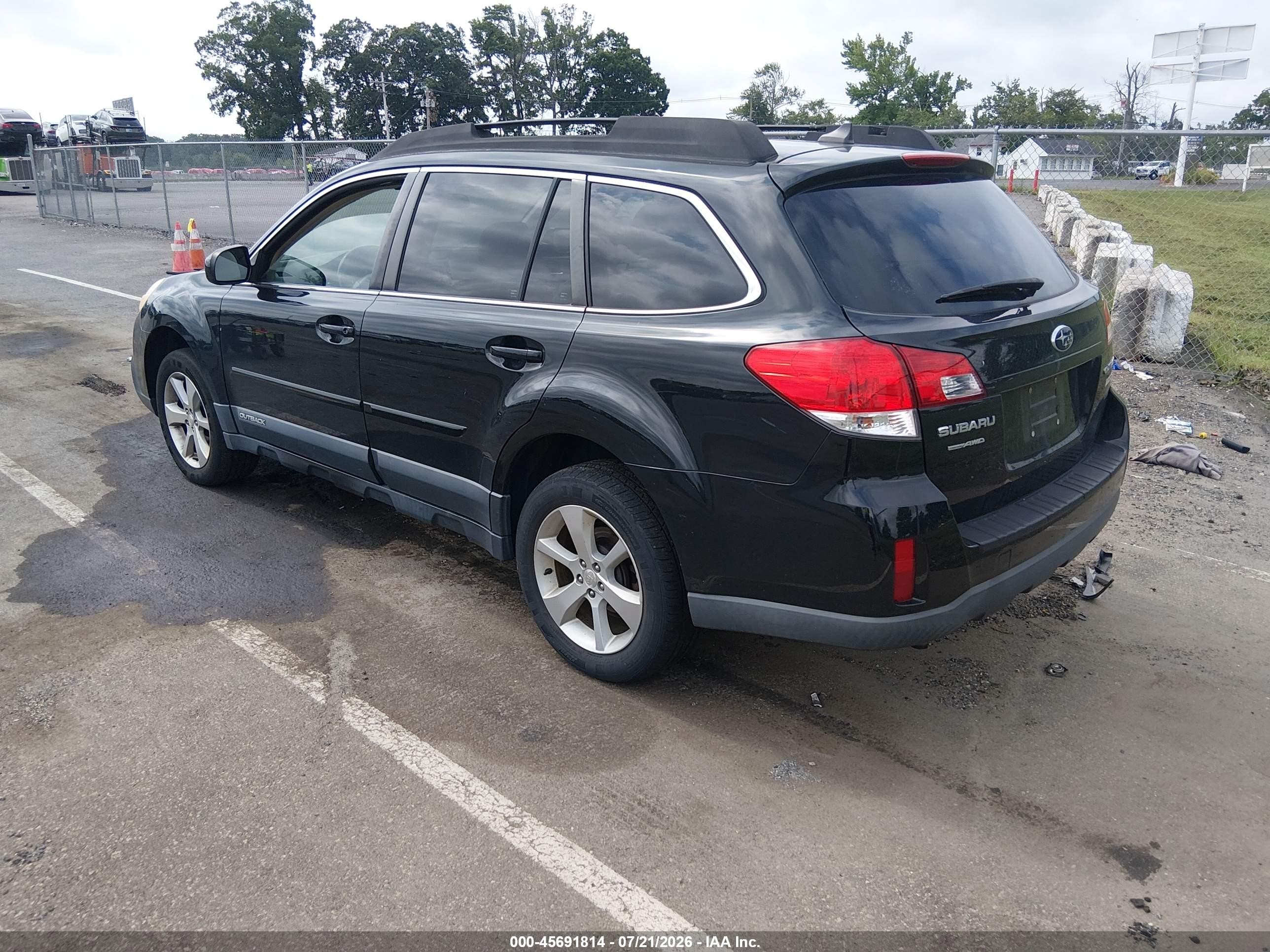 2014 Subaru Outback 2.5i Limited Черный vin: 4S4BRBKC6E3243895