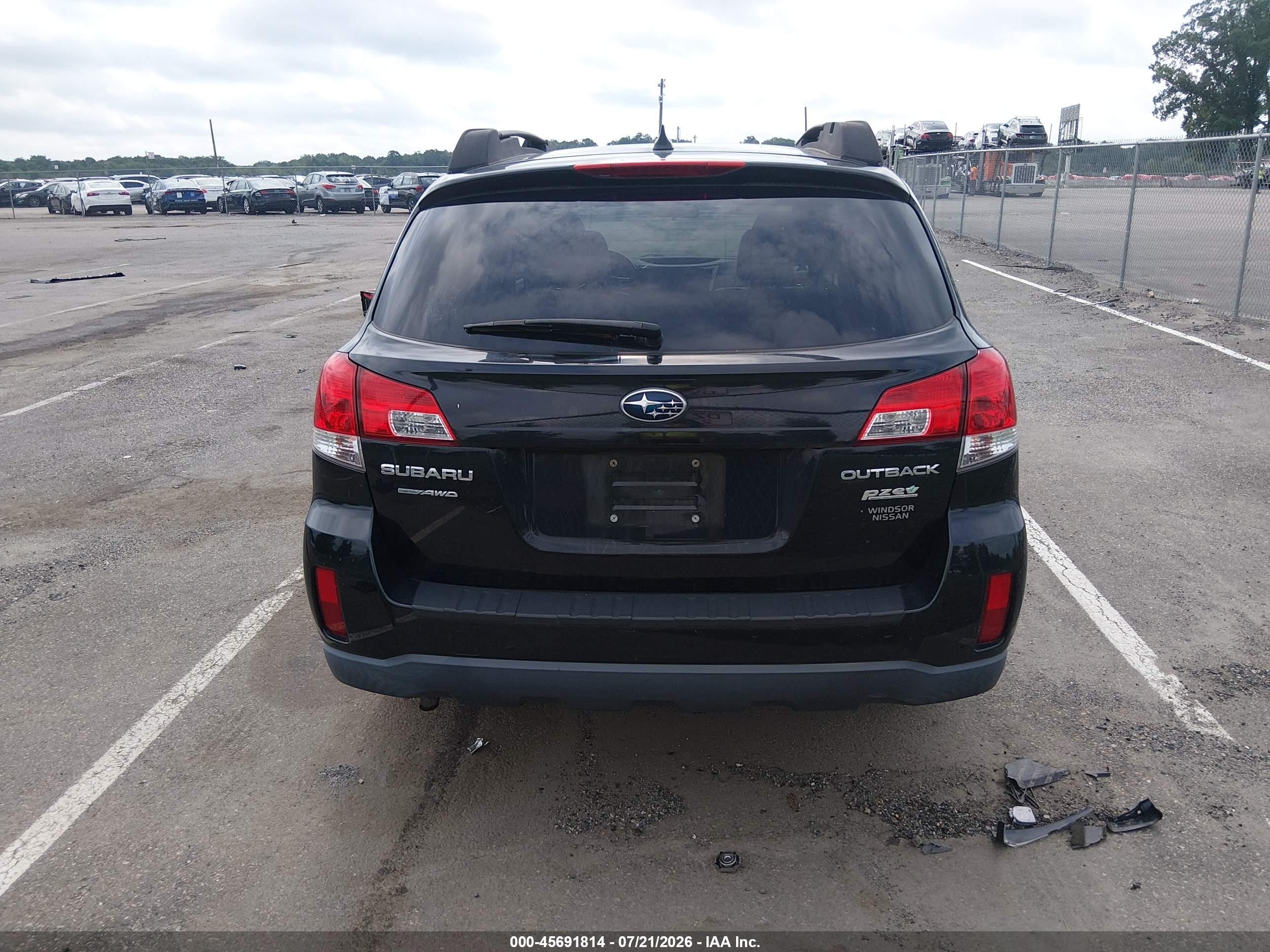 2014 Subaru Outback 2.5i Limited Черный vin: 4S4BRBKC6E3243895