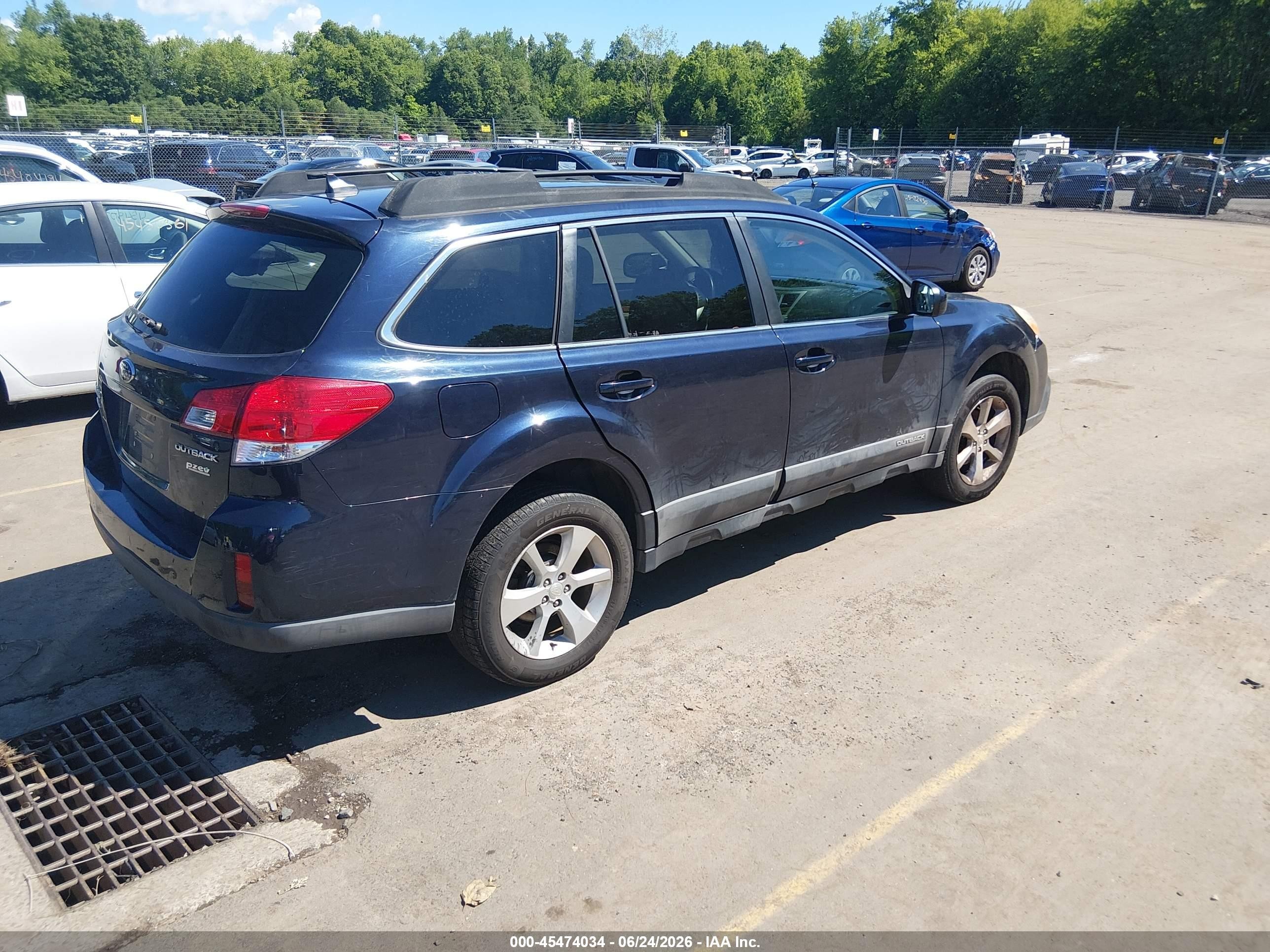 2014 Subaru Outback 2.5i Limited Blue vin: 4S4BRBKC6E3252547