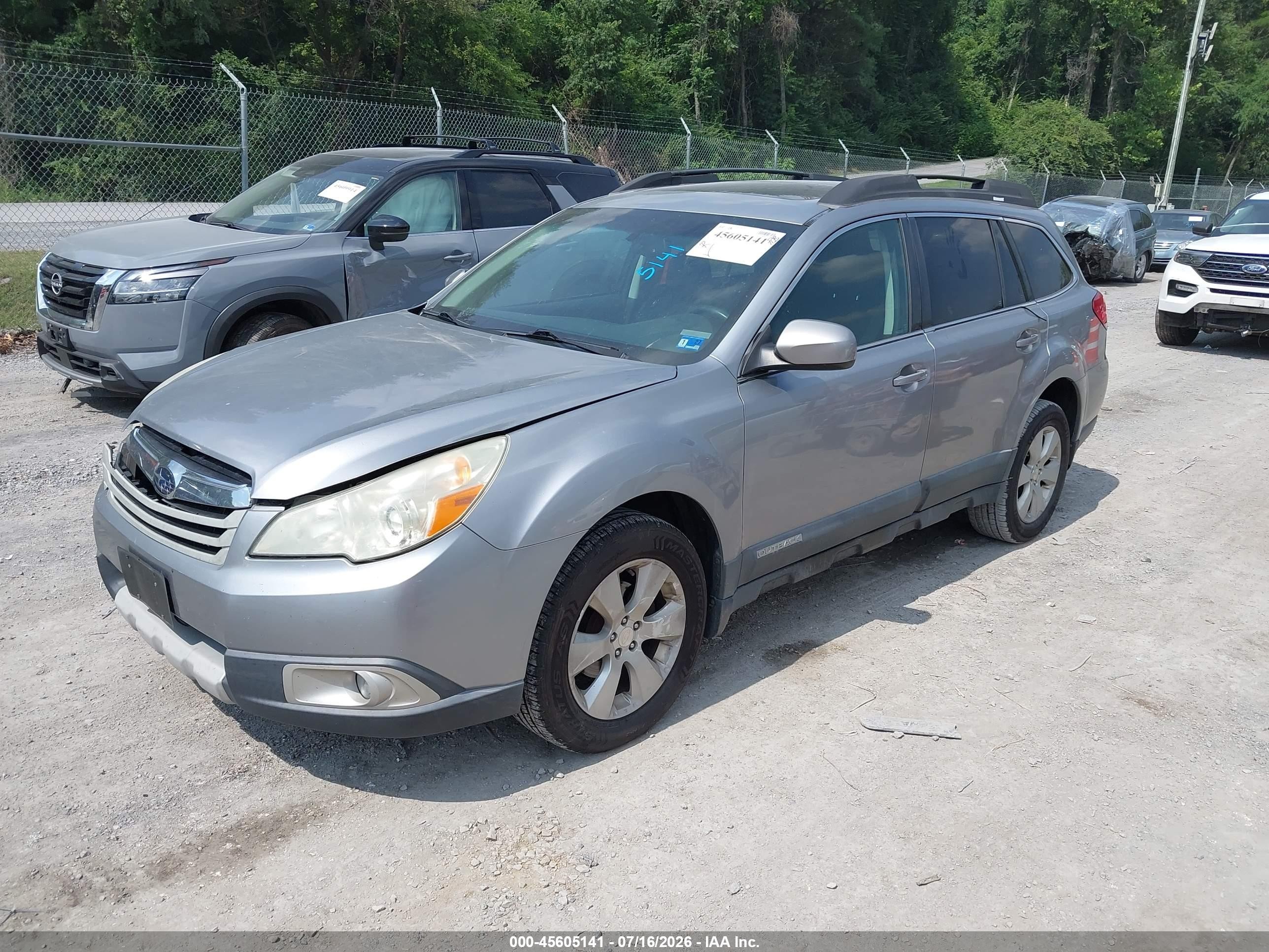 2010 Subaru Outback 2.5i Limited Silver vin: 4S4BRBKC7A3368754