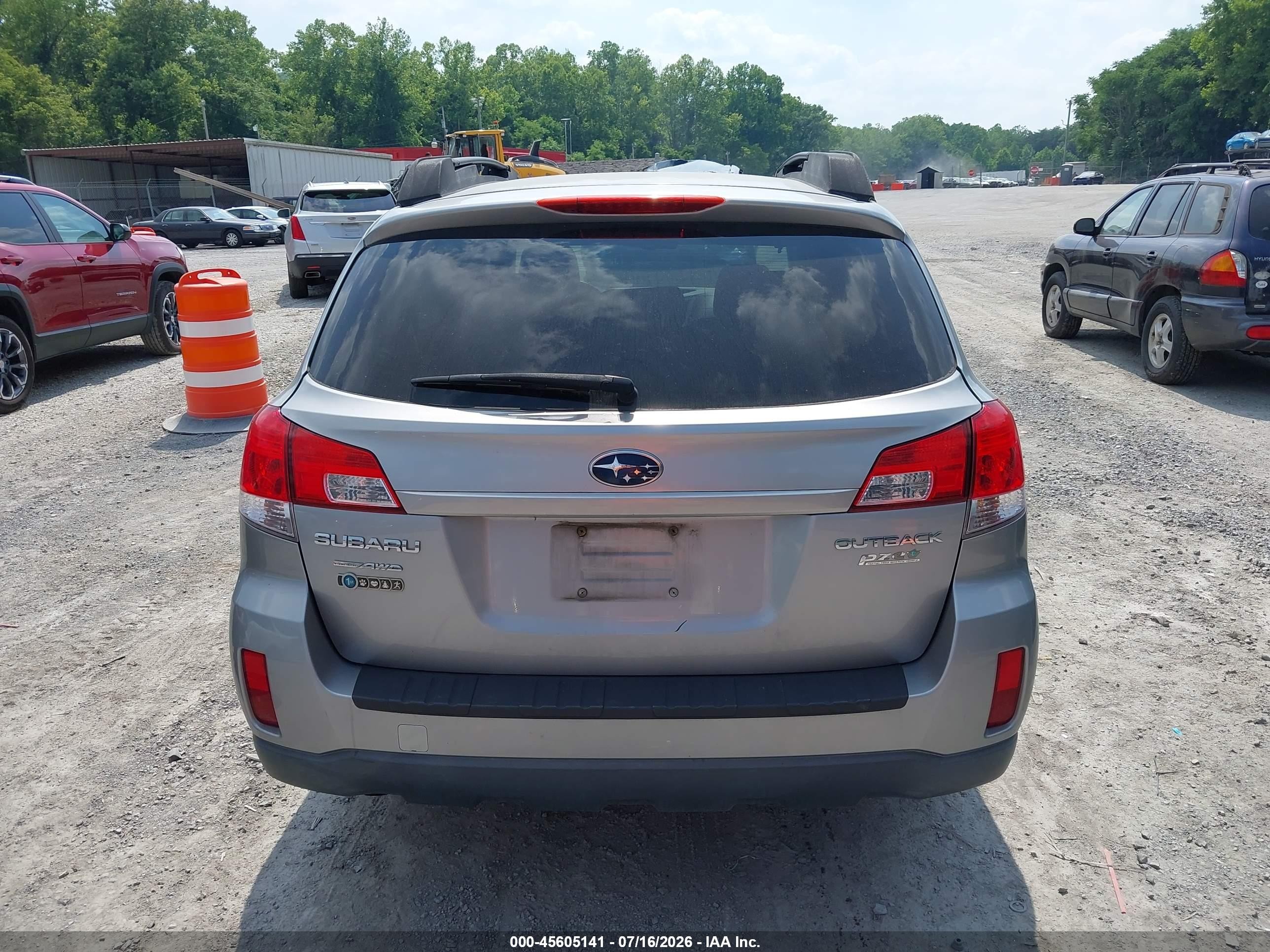 2010 Subaru Outback 2.5i Limited Silver vin: 4S4BRBKC7A3368754