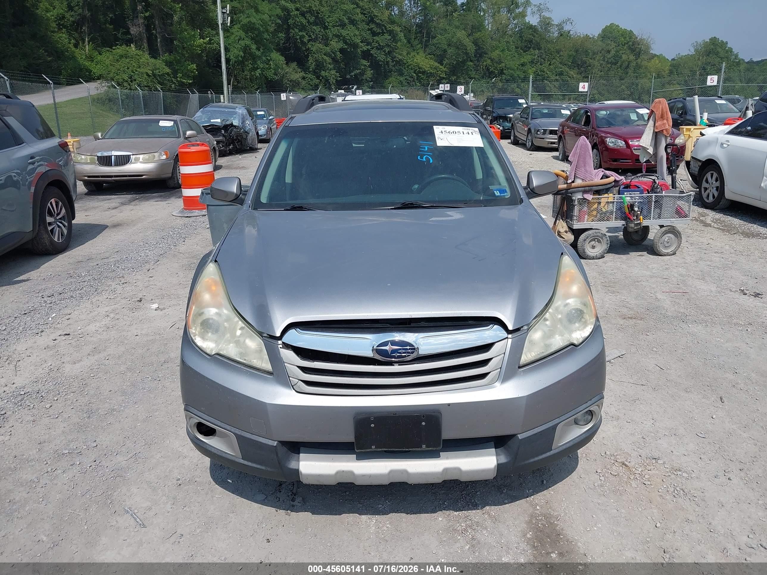 2010 Subaru Outback 2.5i Limited Silver vin: 4S4BRBKC7A3368754