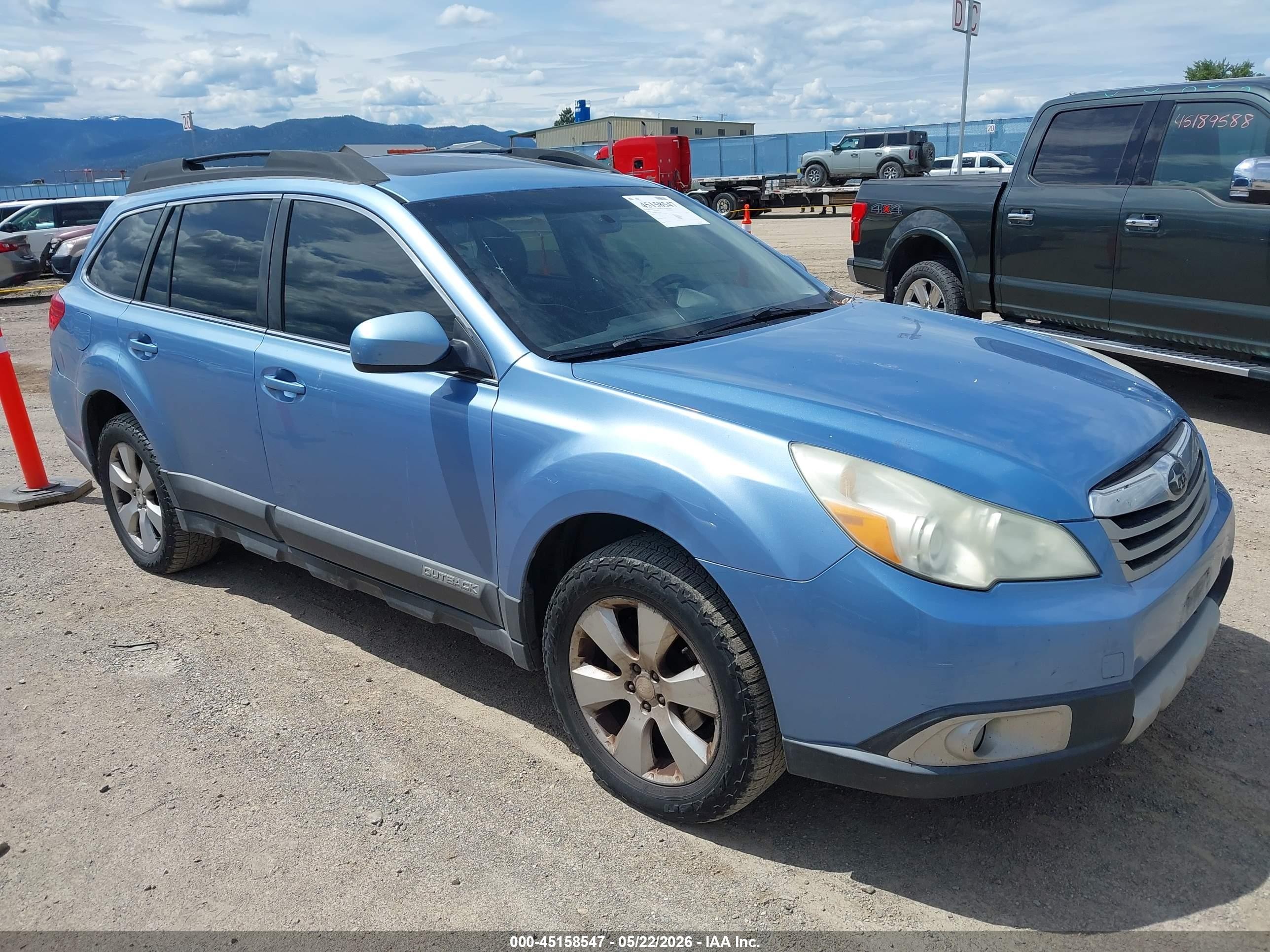 2010 Subaru Outback 2.5i Limited Light Blue vin: 4S4BRBKC7A3370441