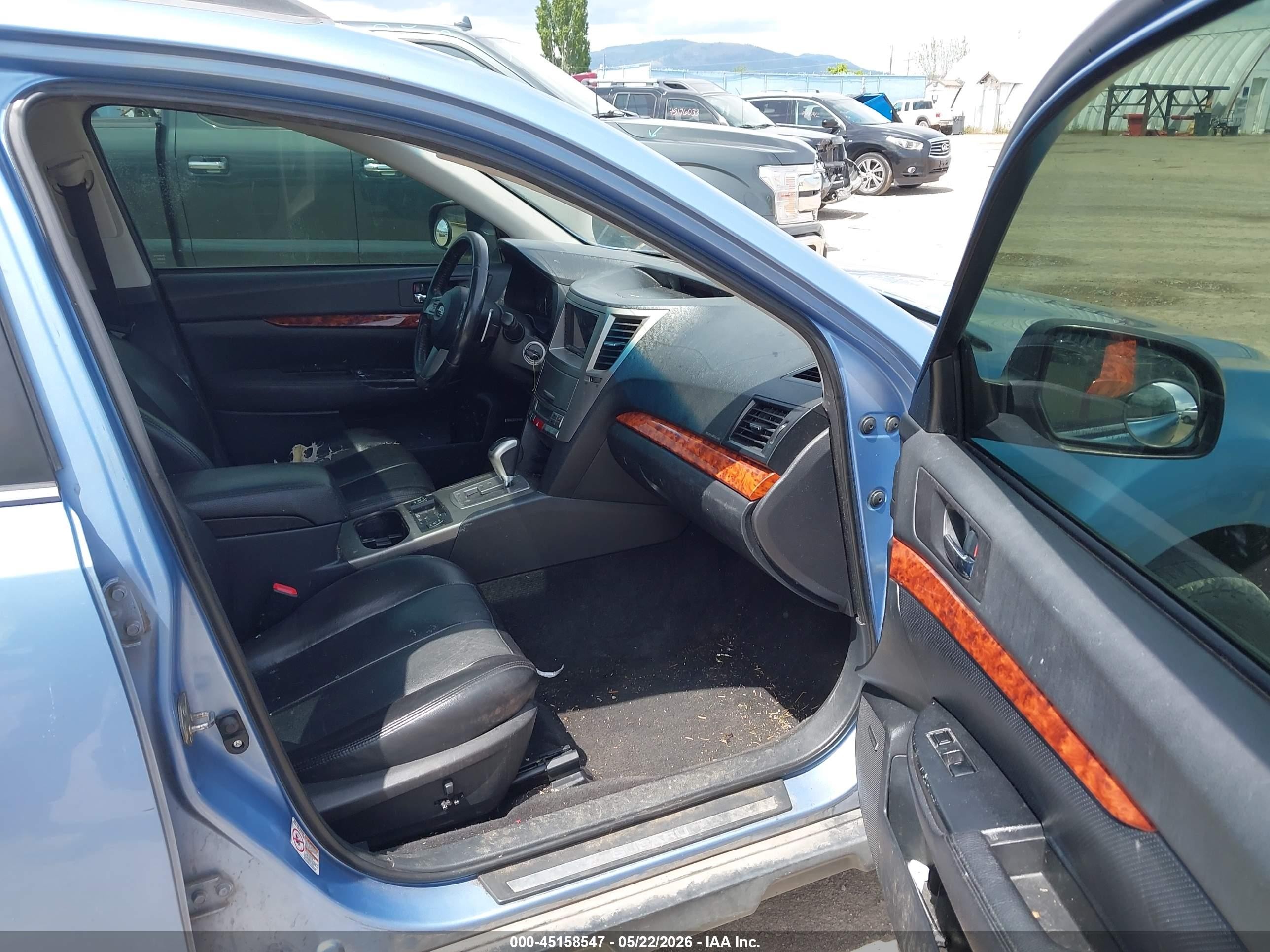 2010 Subaru Outback 2.5i Limited Light Blue vin: 4S4BRBKC7A3370441