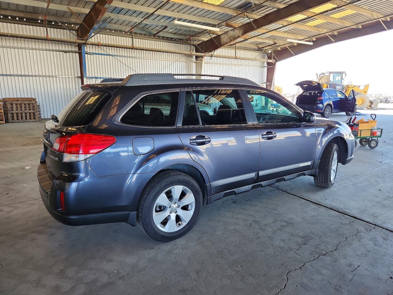 2010 Subaru Outback 2.5i Limited Серый vin: 4S4BRBKC7A3380063