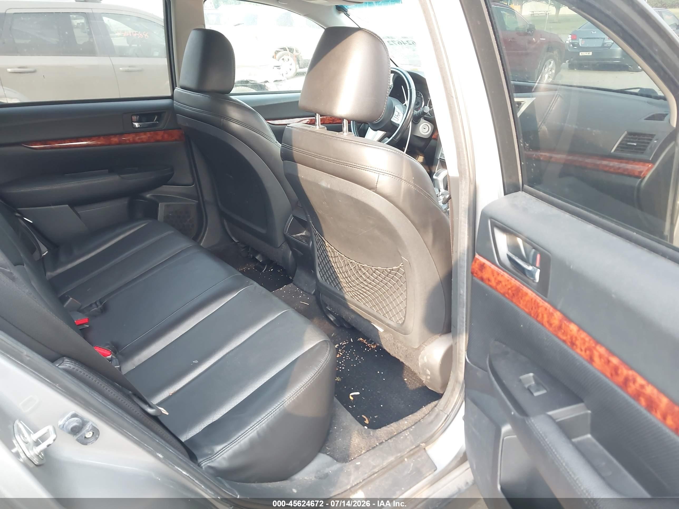 2011 Subaru Outback 2.5i Limited Gray vin: 4S4BRBKC7B3327204