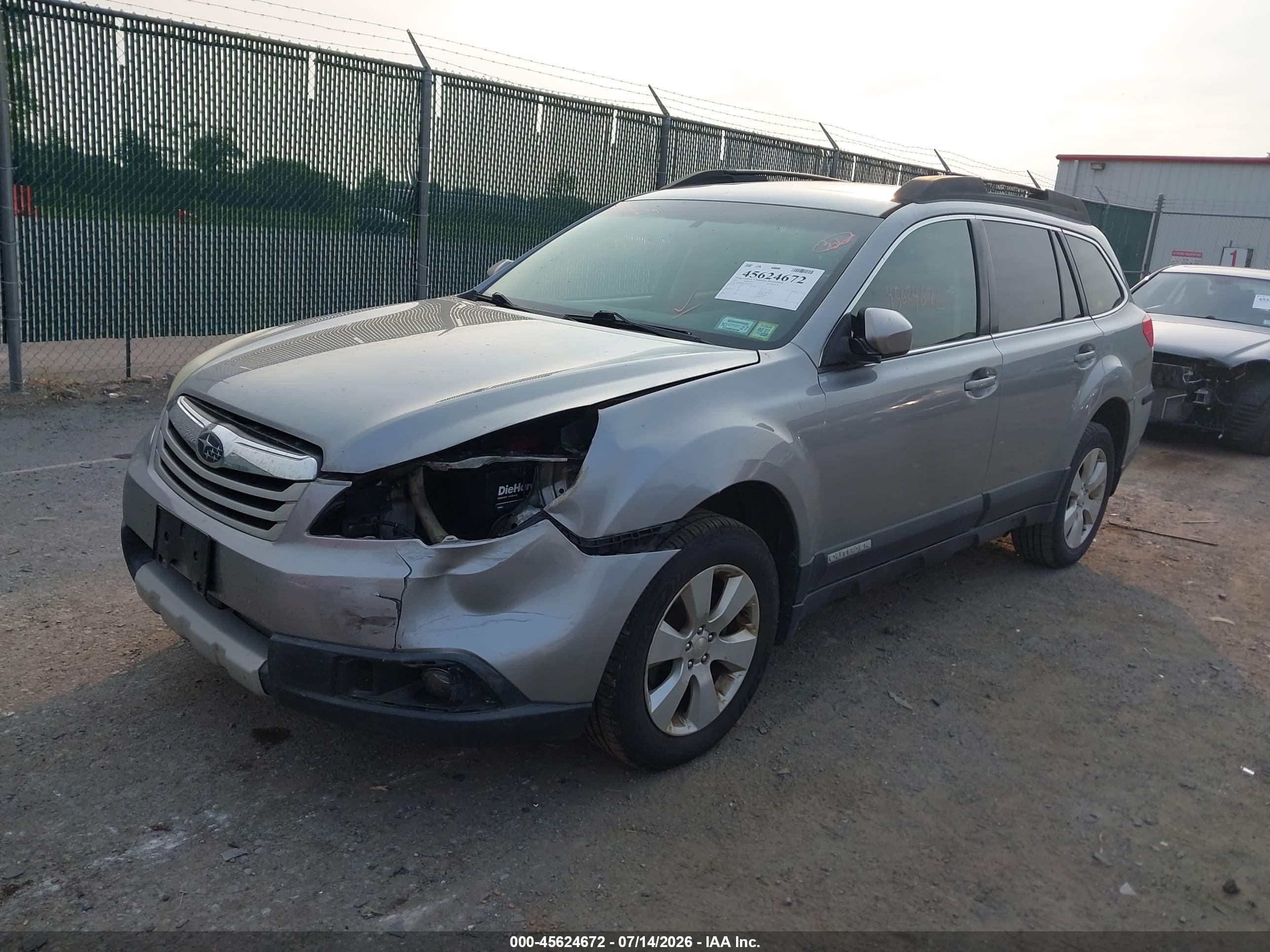 2011 Subaru Outback 2.5i Limited Gray vin: 4S4BRBKC7B3327204