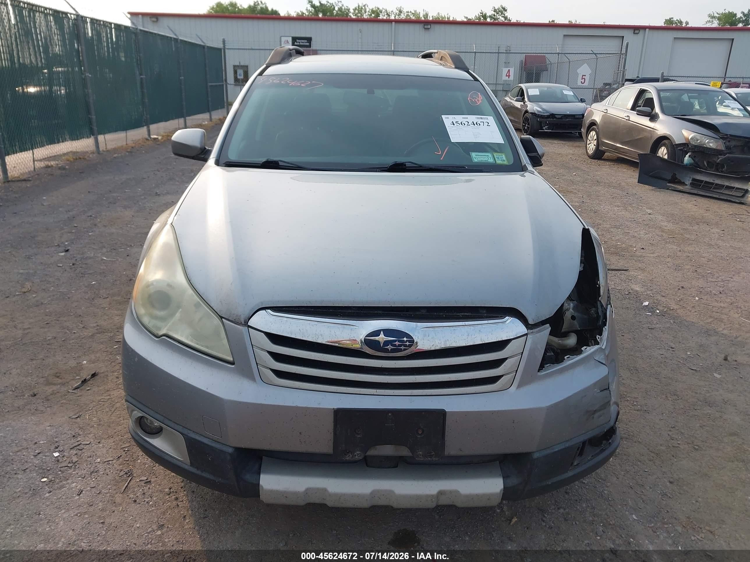 2011 Subaru Outback 2.5i Limited Gray vin: 4S4BRBKC7B3327204
