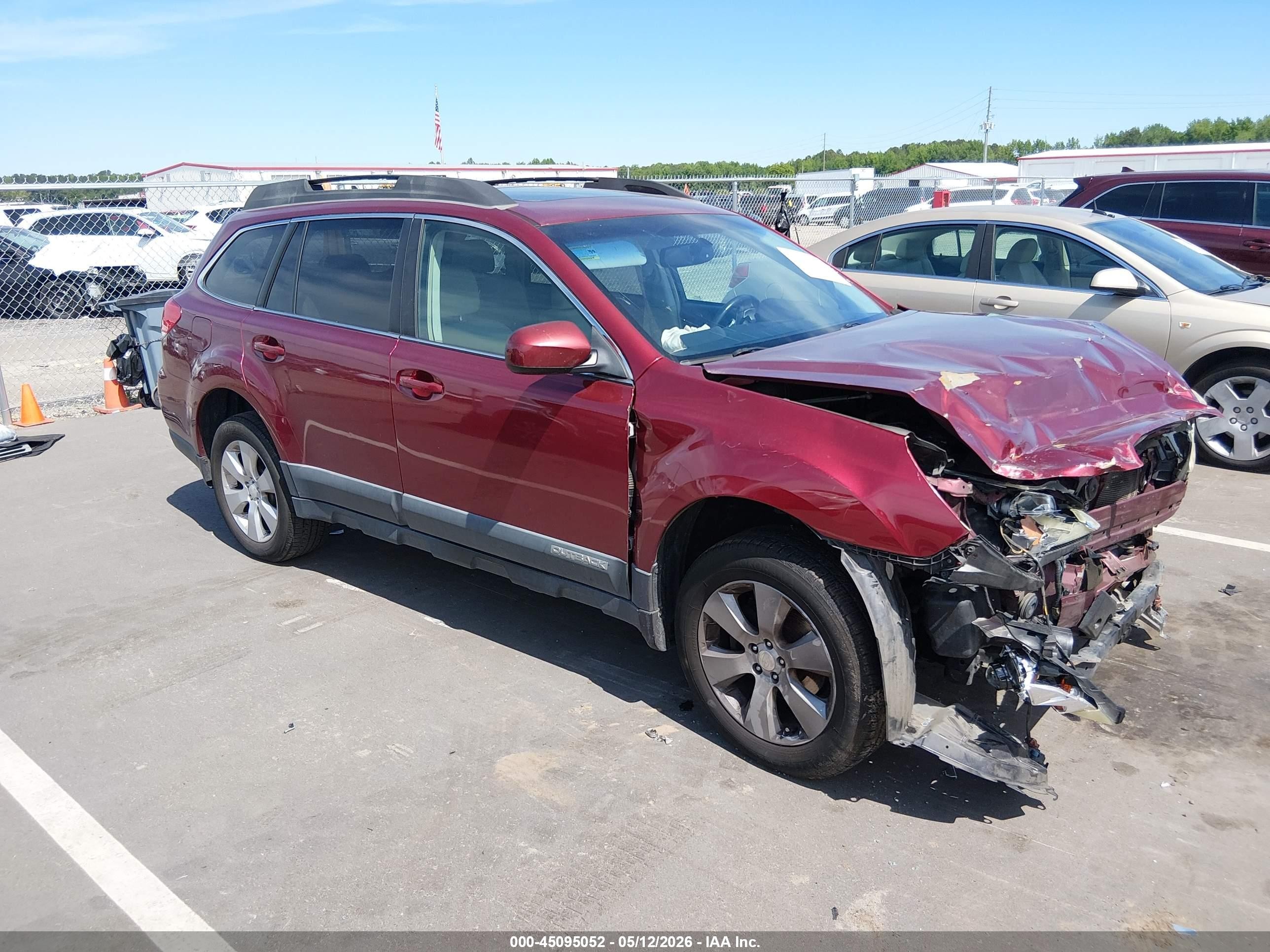 2011 Subaru Outback 2.5i Limited Красный vin: 4S4BRBKC7B3329017