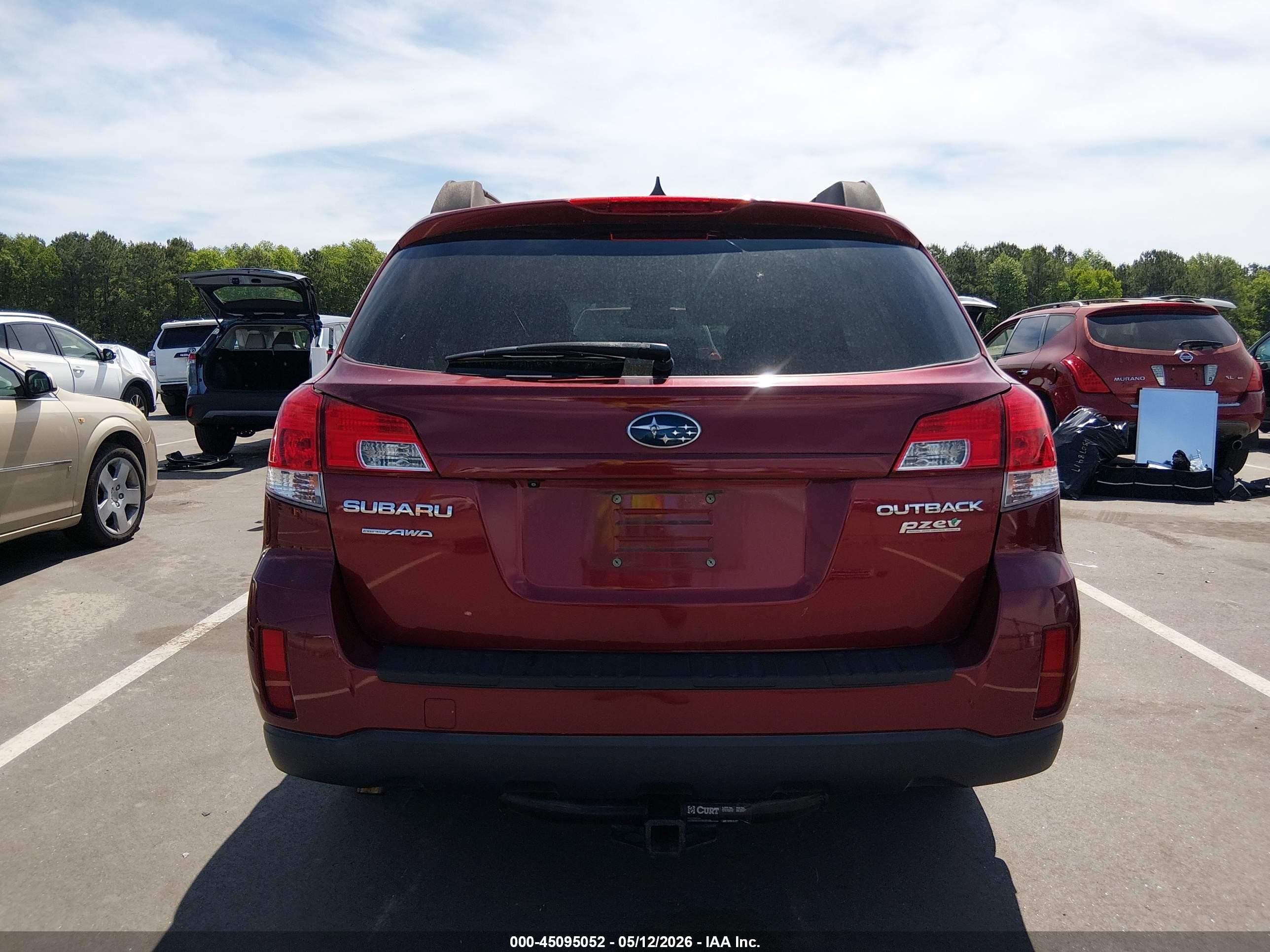 2011 Subaru Outback 2.5i Limited Red vin: 4S4BRBKC7B3329017