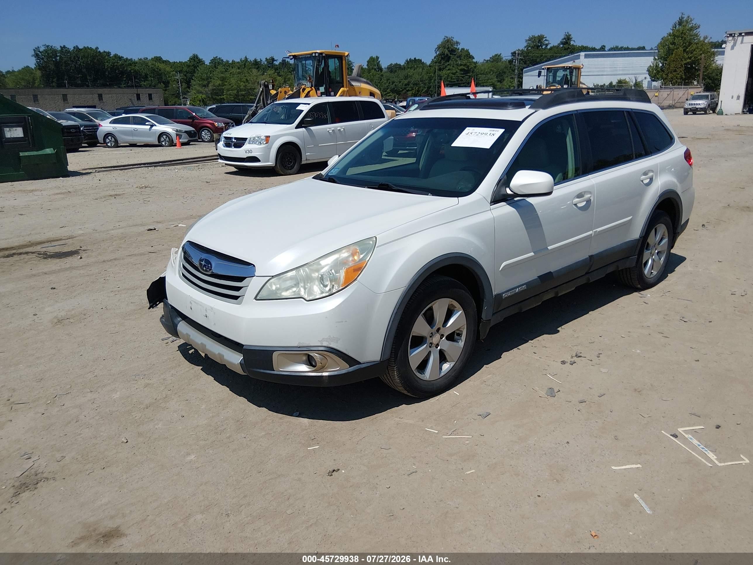 2011 Subaru Outback 2.5i Limited White vin: 4S4BRBKC7B3353012