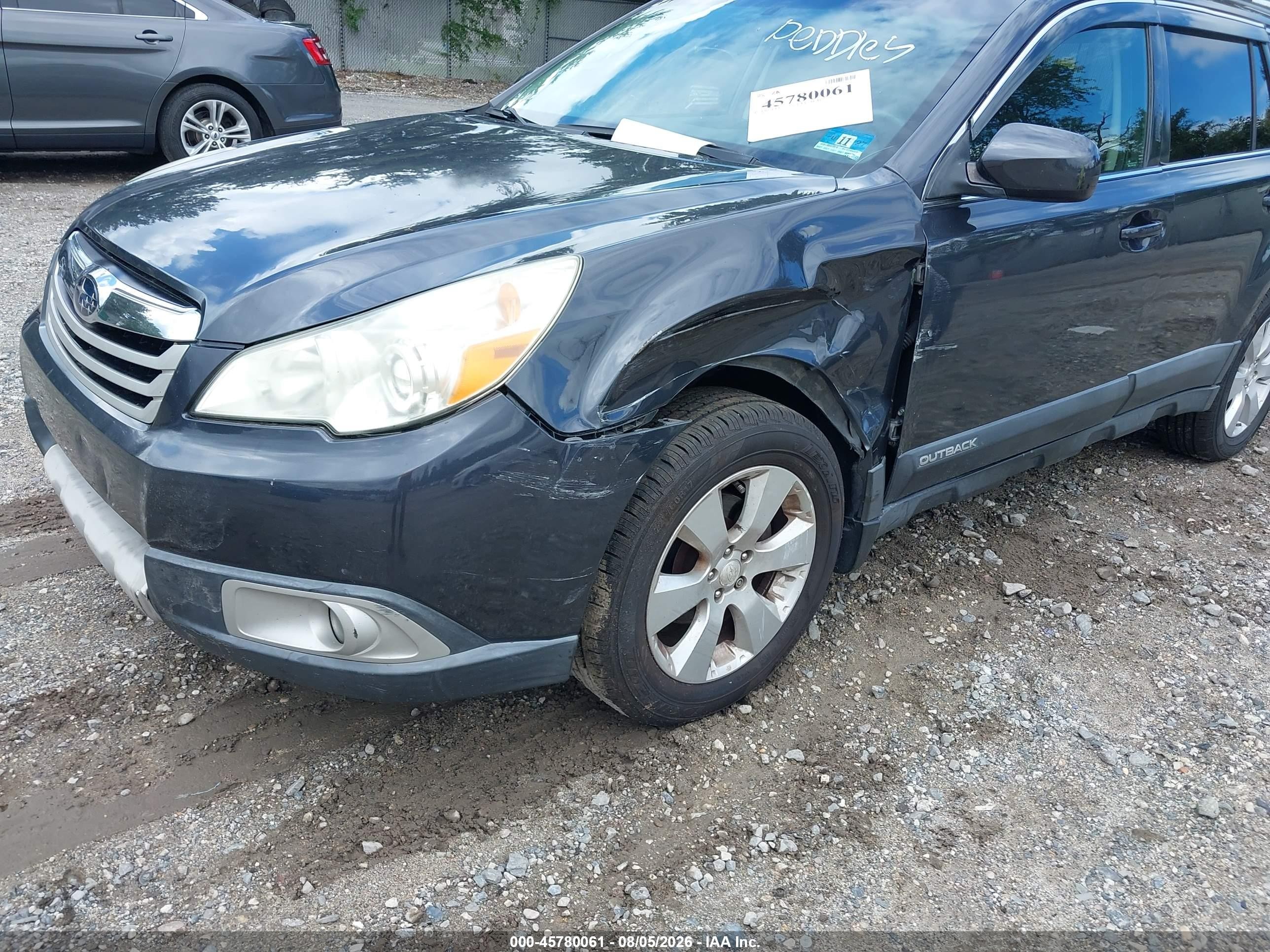 2011 Subaru Outback 2.5i Limited Серый vin: 4S4BRBKC7B3417078