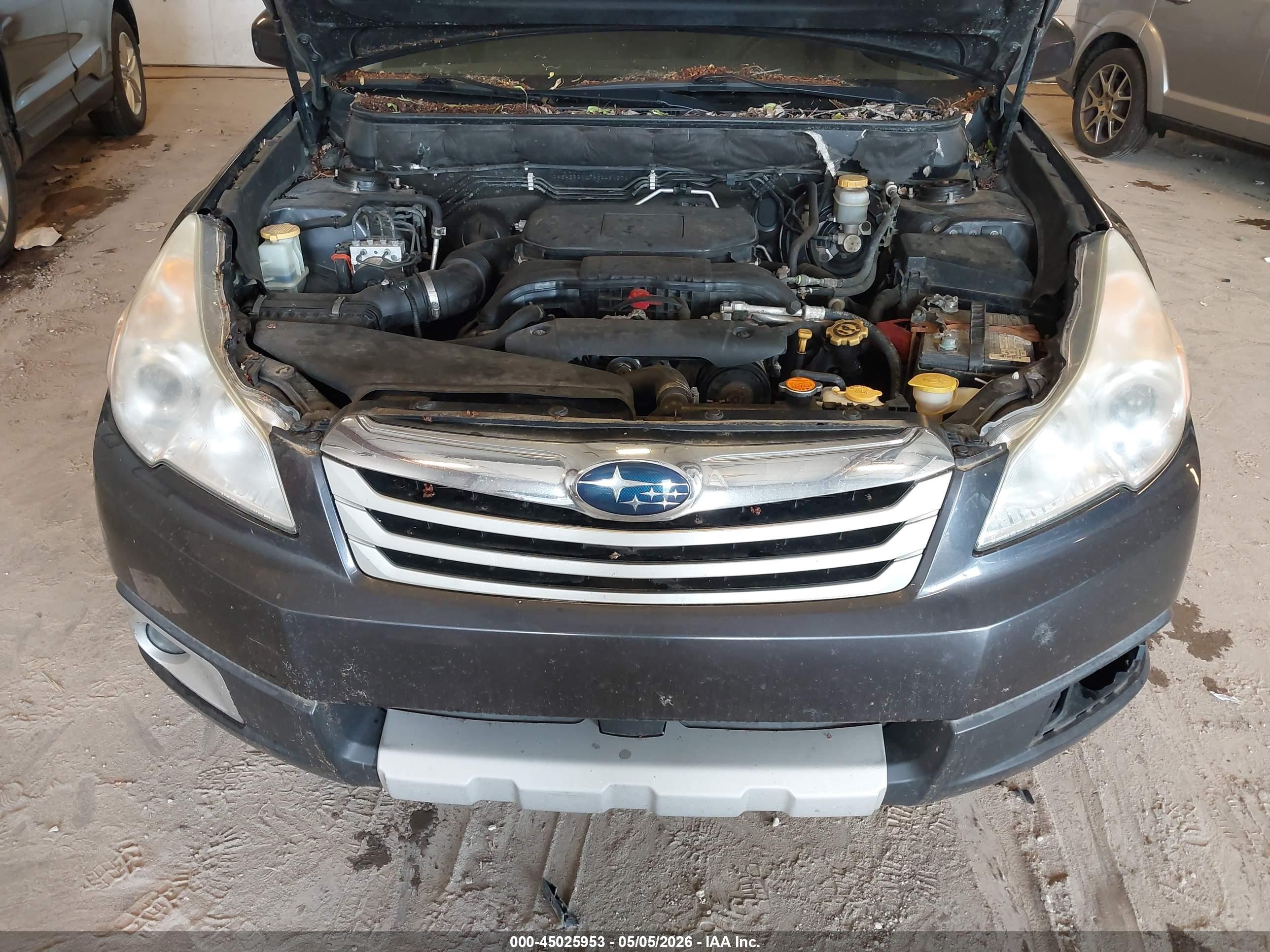 2011 Subaru Outback 2.5i Limited Серый vin: 4S4BRBKC7B3446127