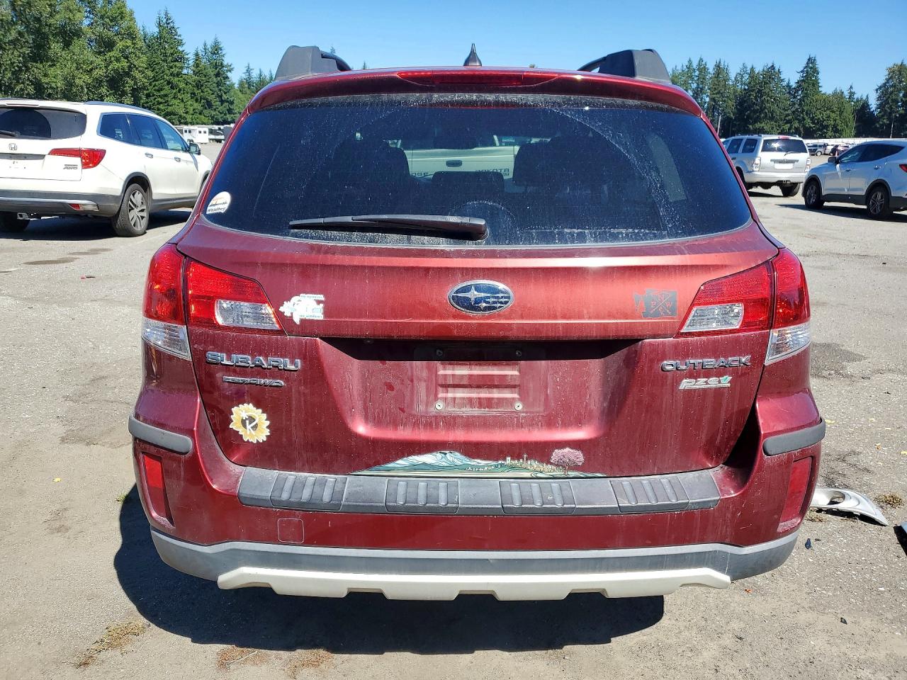 2012 Subaru Outback 2.5i Limited Red vin: 4S4BRBKC7C3202625