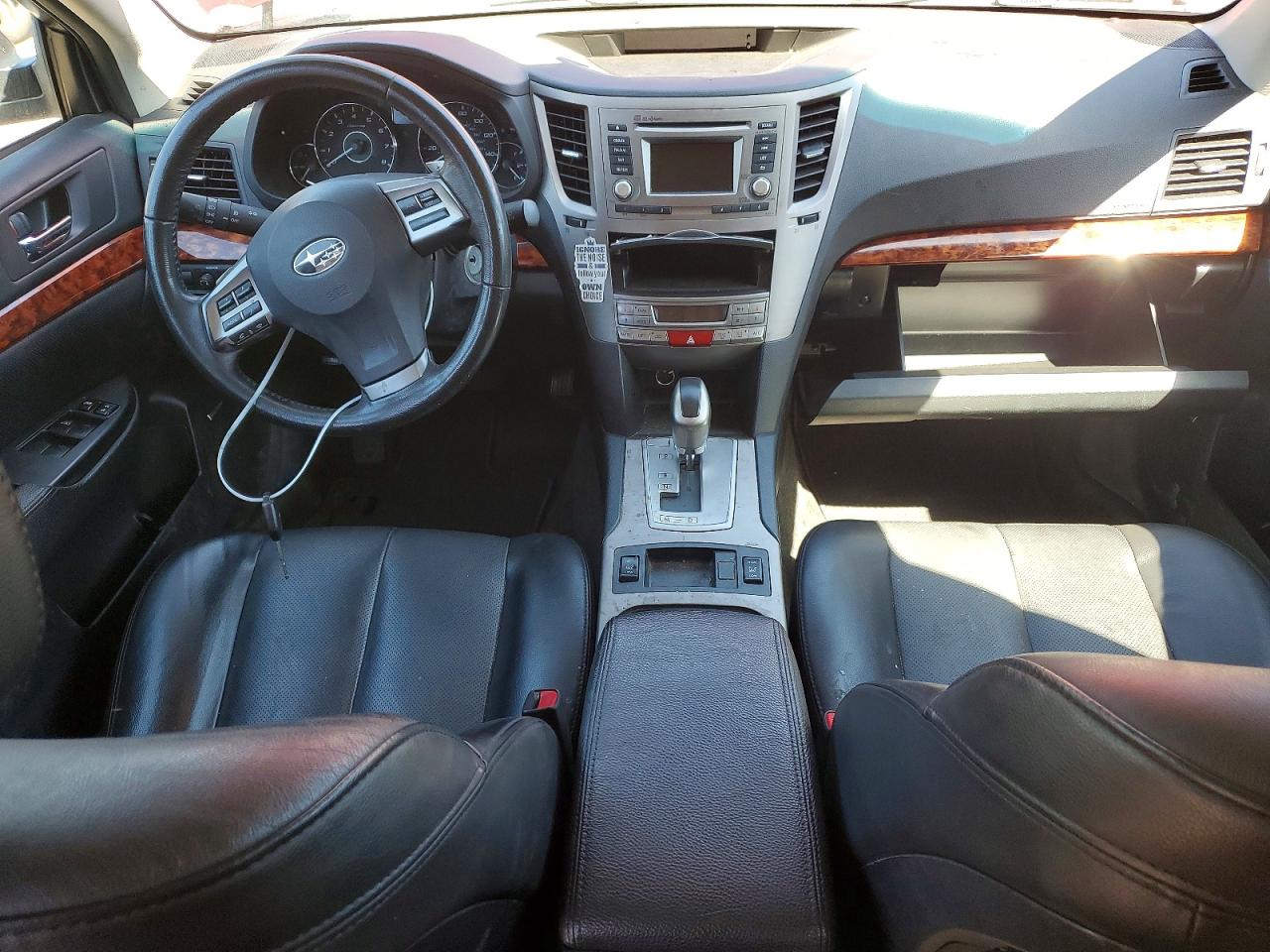 2012 Subaru Outback 2.5i Limited Red vin: 4S4BRBKC7C3202625