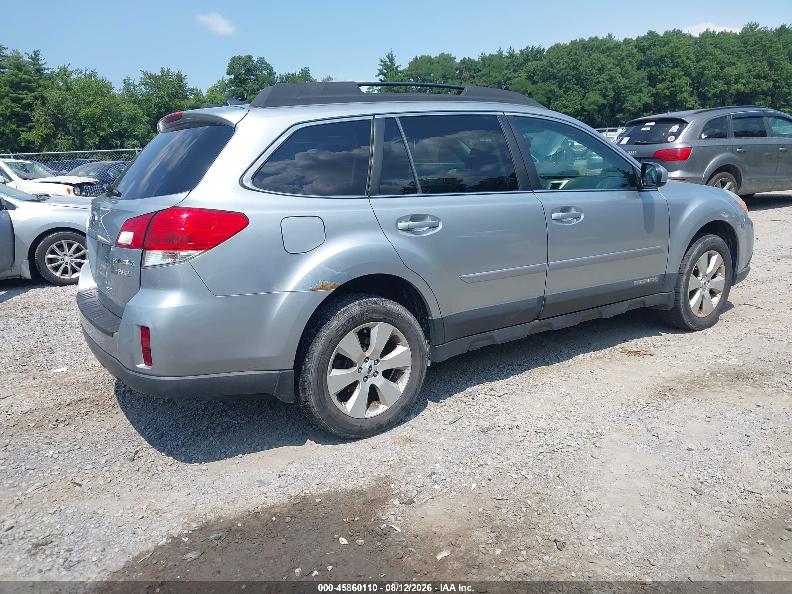 2012 Subaru Outback 2.5i Limited Silver vin: 4S4BRBKC7C3221580