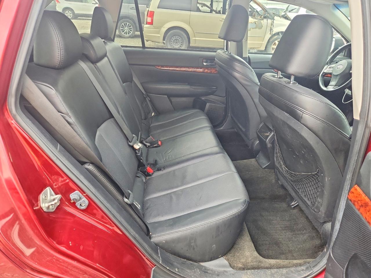 2012 Subaru Outback 2.5i Limited Burgundy vin: 4S4BRBKC7C3236306