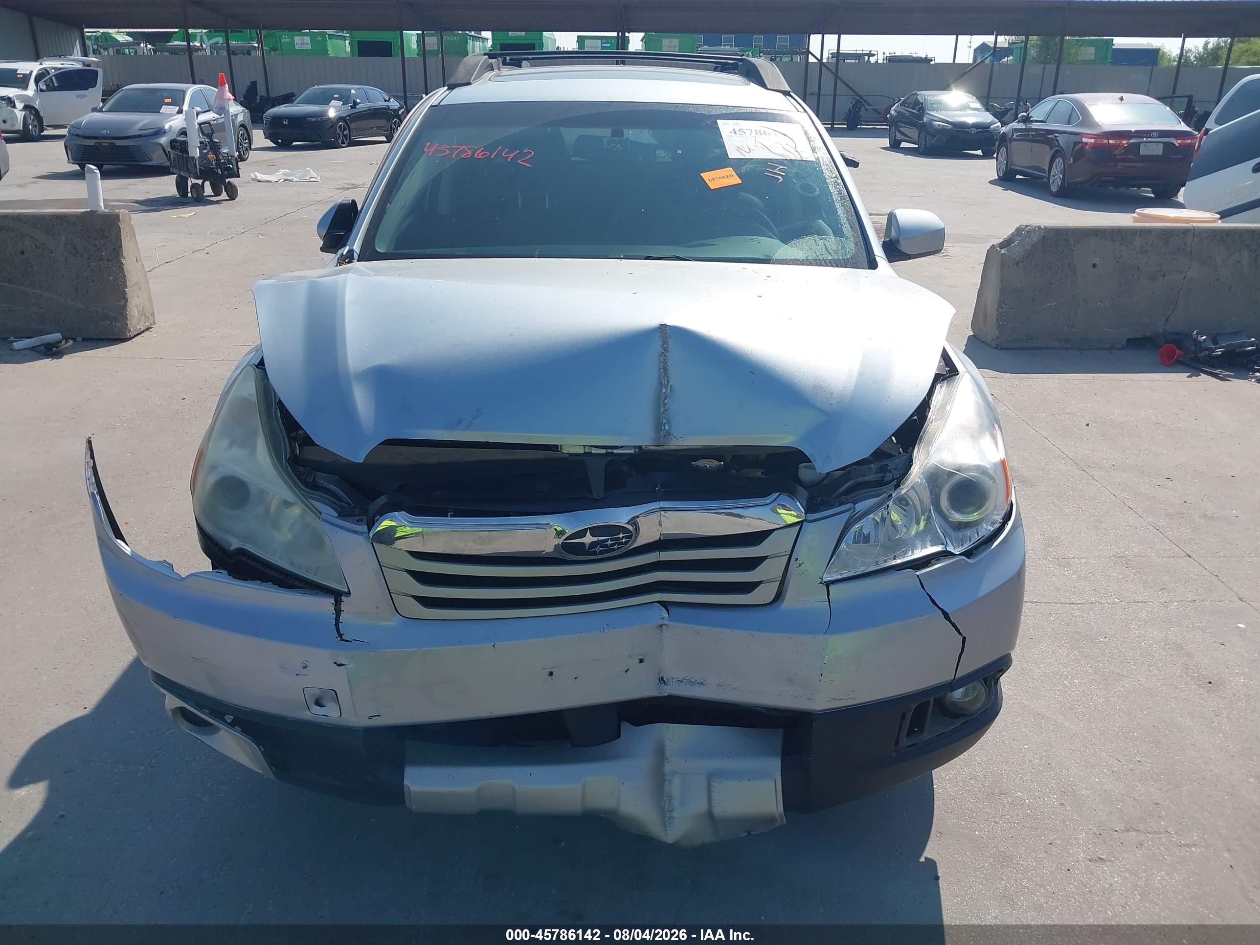 2012 Subaru Outback 2.5i Limited Silver vin: 4S4BRBKC7C3266356