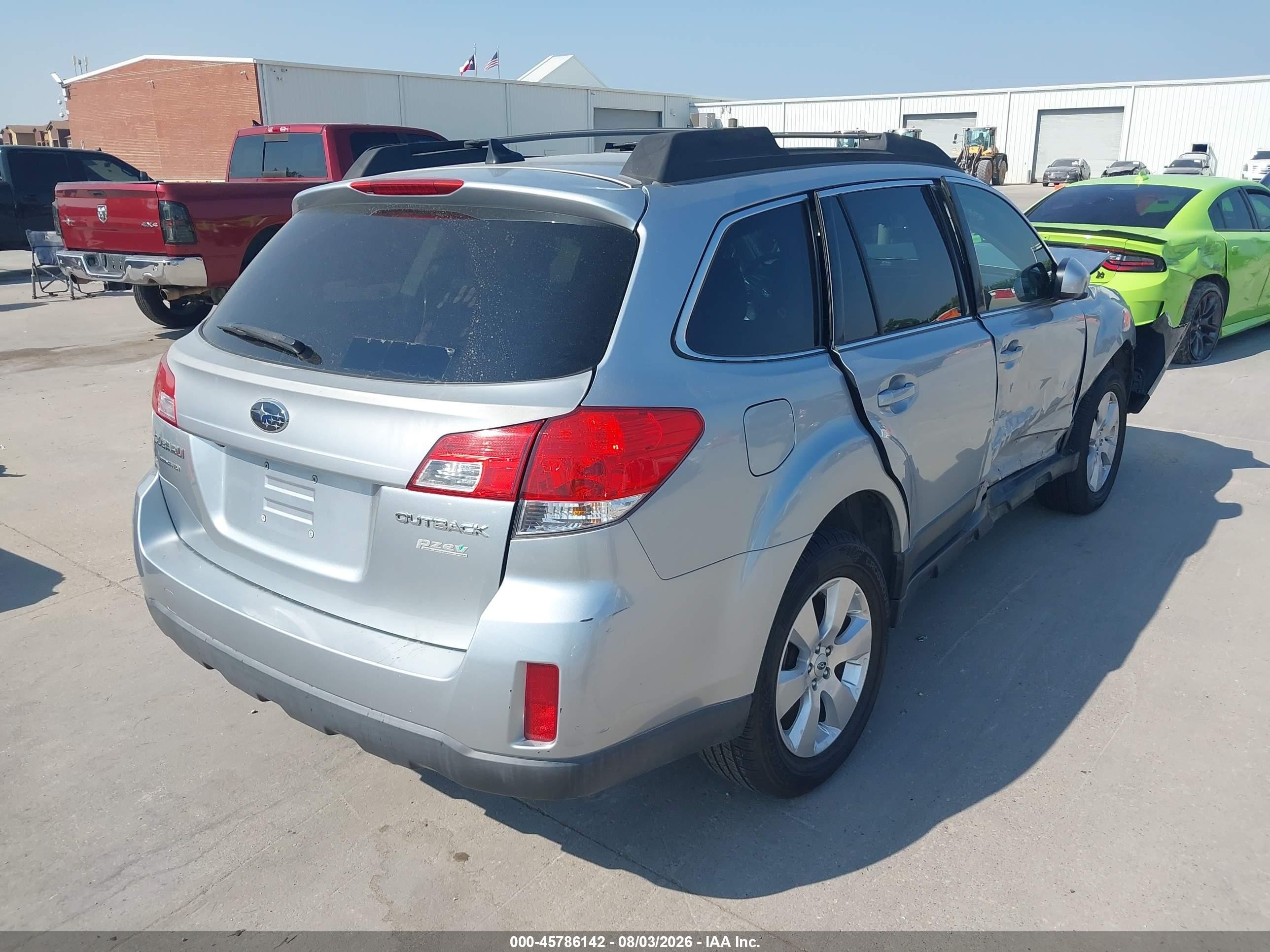 2012 Subaru Outback 2.5i Limited Silver vin: 4S4BRBKC7C3266356