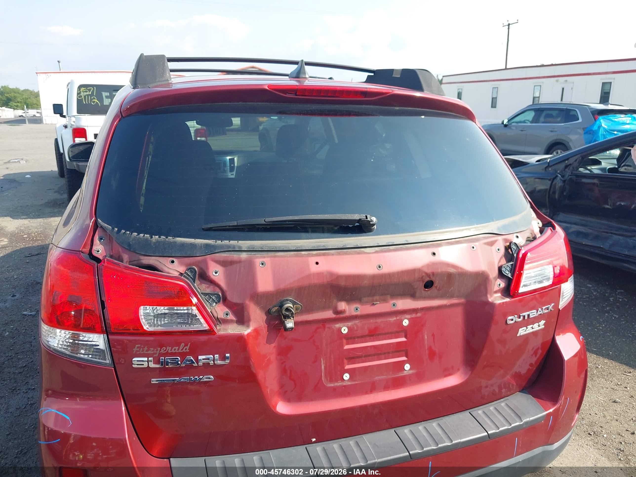 2013 Subaru Outback 2.5i Limited Red vin: 4S4BRBKC7D3233438