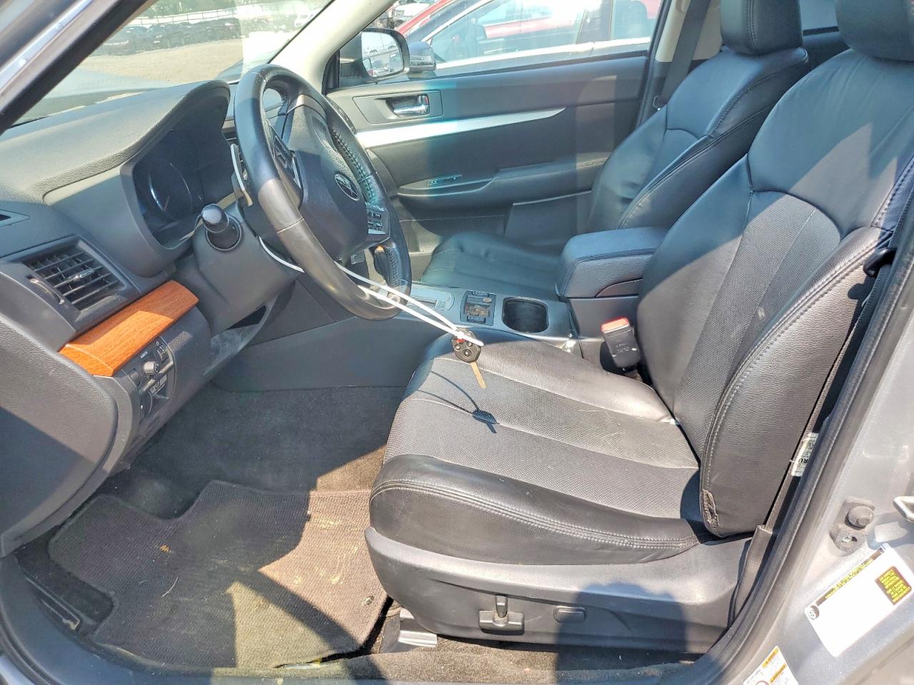 2013 Subaru Outback 2.5i Limited Silver vin: 4S4BRBKC7D3248344