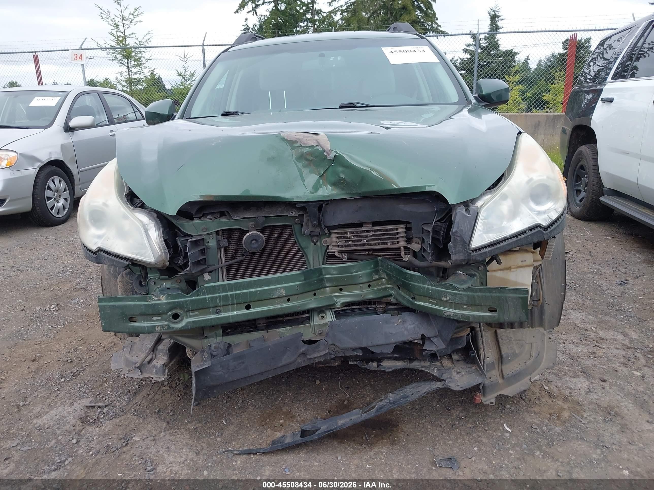 2010 Subaru Outback 2.5i Limited Green vin: 4S4BRBKC8A3316551